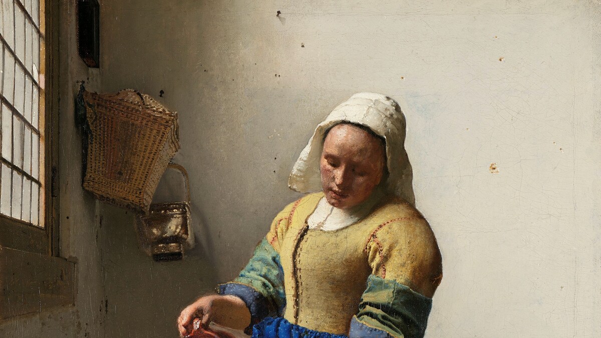 Jan Vermeer (1632-1675)【Het melkmeisje】 Vermeer's Milkmaid Reveals Her Secrets | Barnebys Magazine