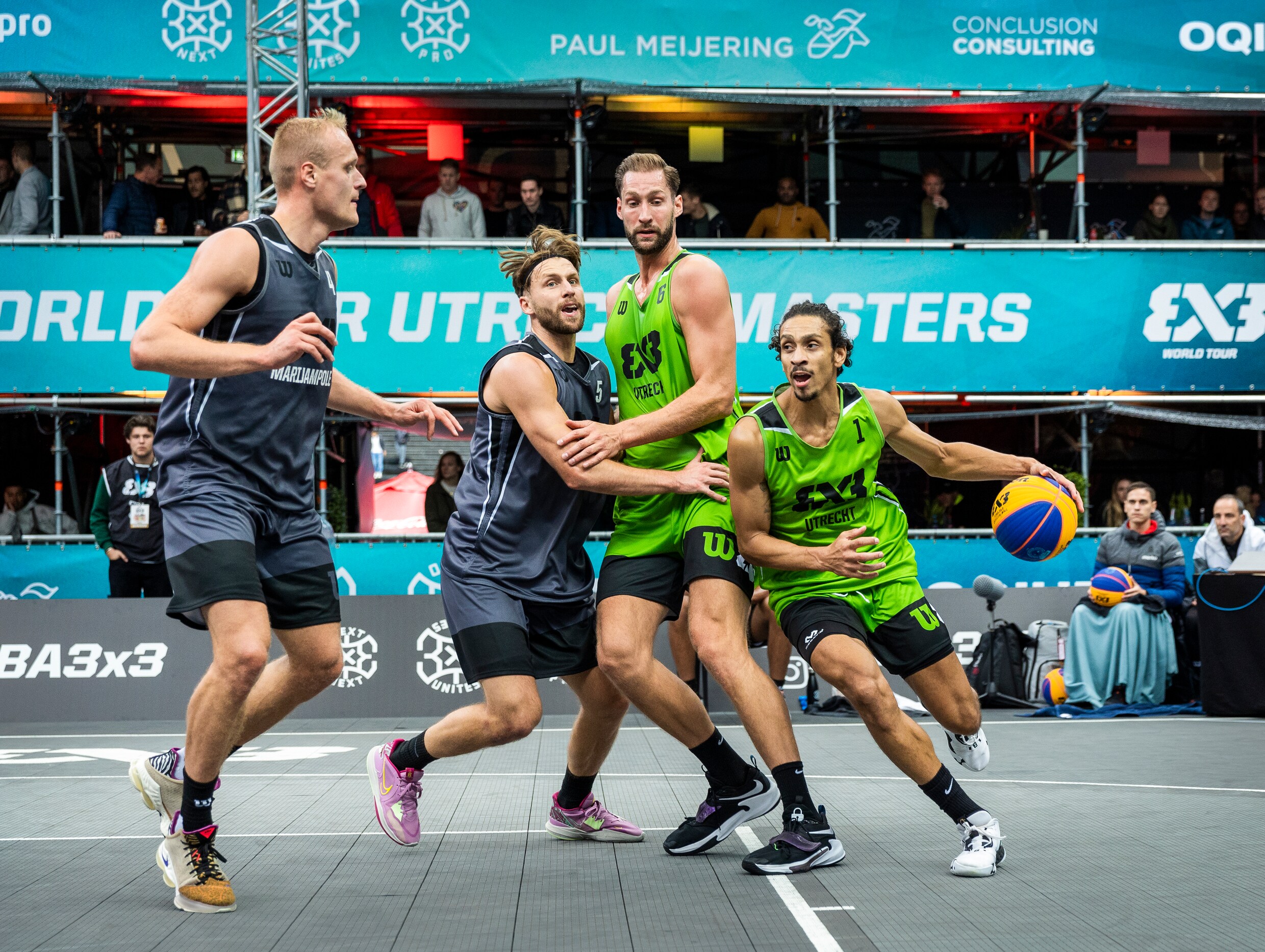 Met Slangenmens Worthy De Jong Openen De Nederlandse 3x3-basketballers ...