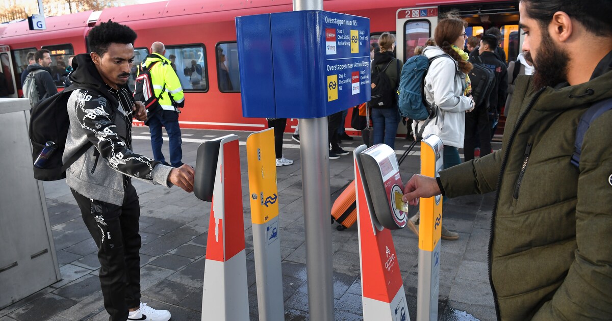 Kabinet wil prijsverhoging treinkaartjes beperken tot ‘ongeveer 6 procent’