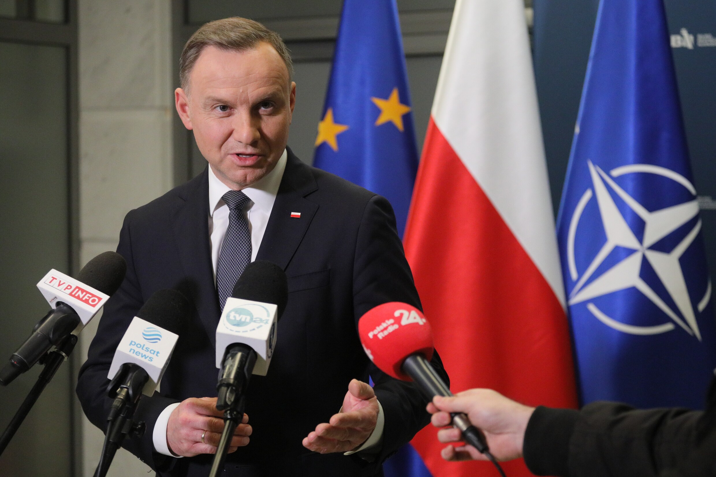Poolse president maant regering tot kalmte na raketinslag: ‘Gaat om ...