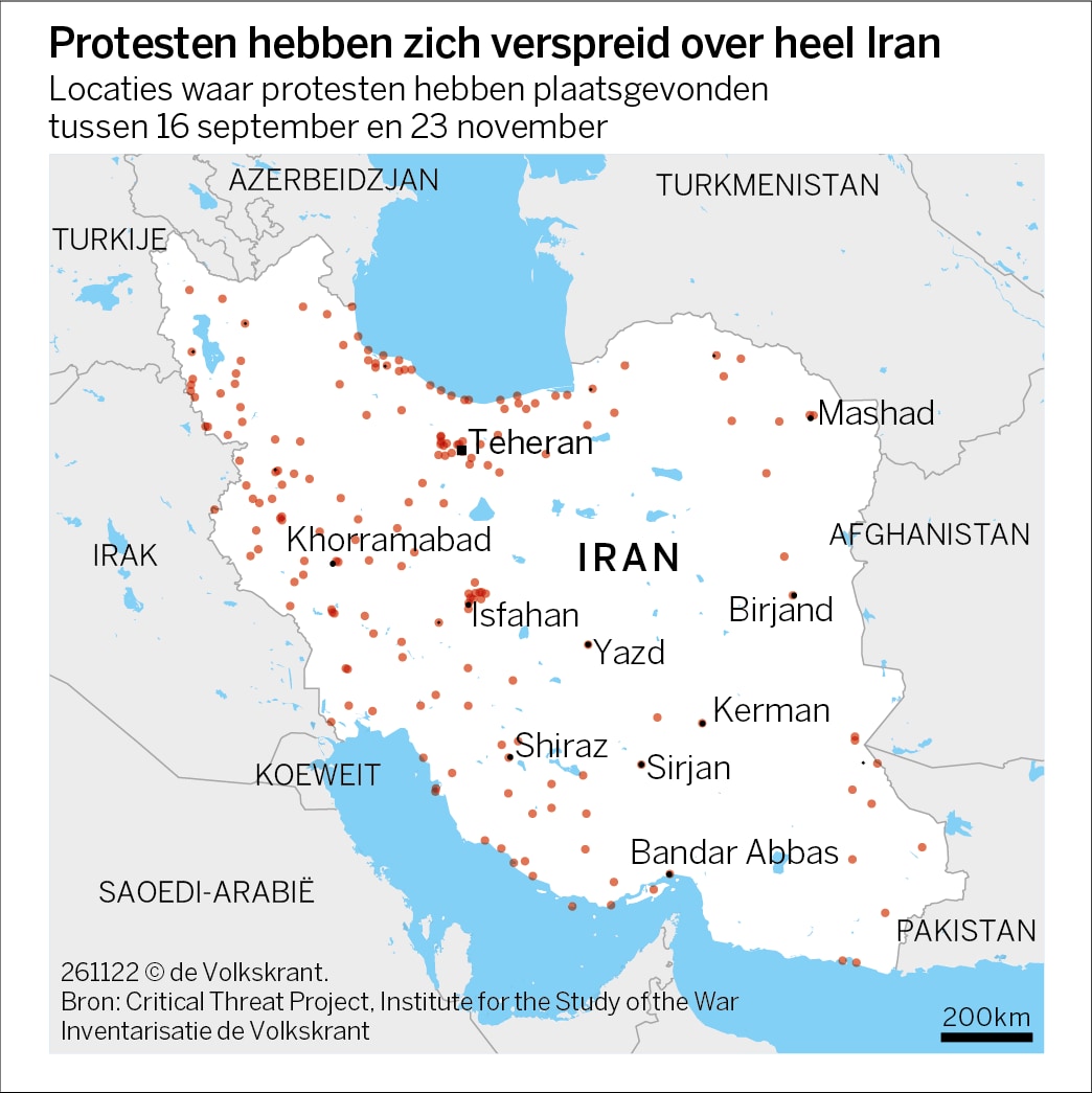 Iraniërs protesteren elke dag, ondanks gewelddadige onderdrukking | de ...