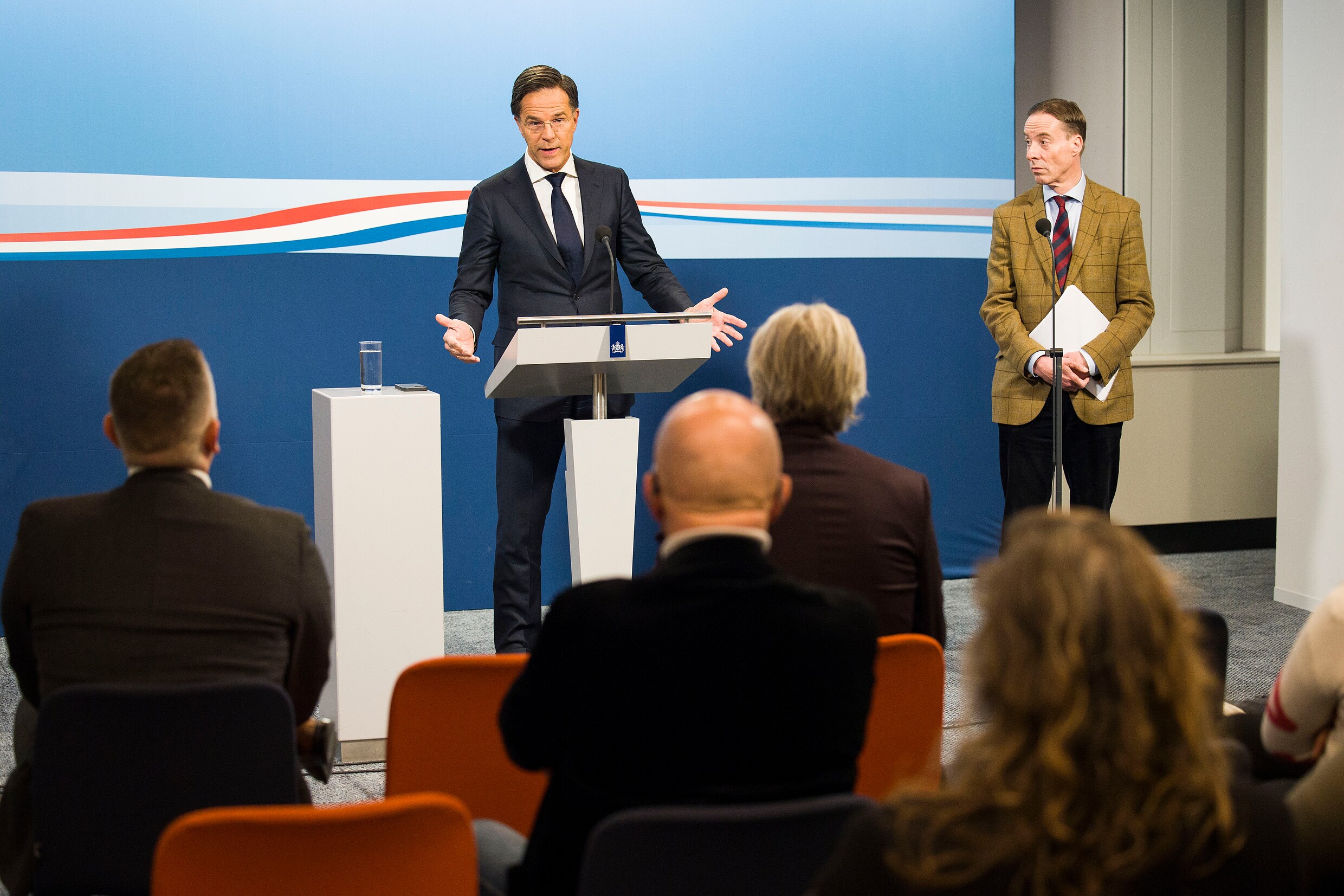 Rutte: geen herstelbetalingen of schadevergoedingen voor slavernij | de ...