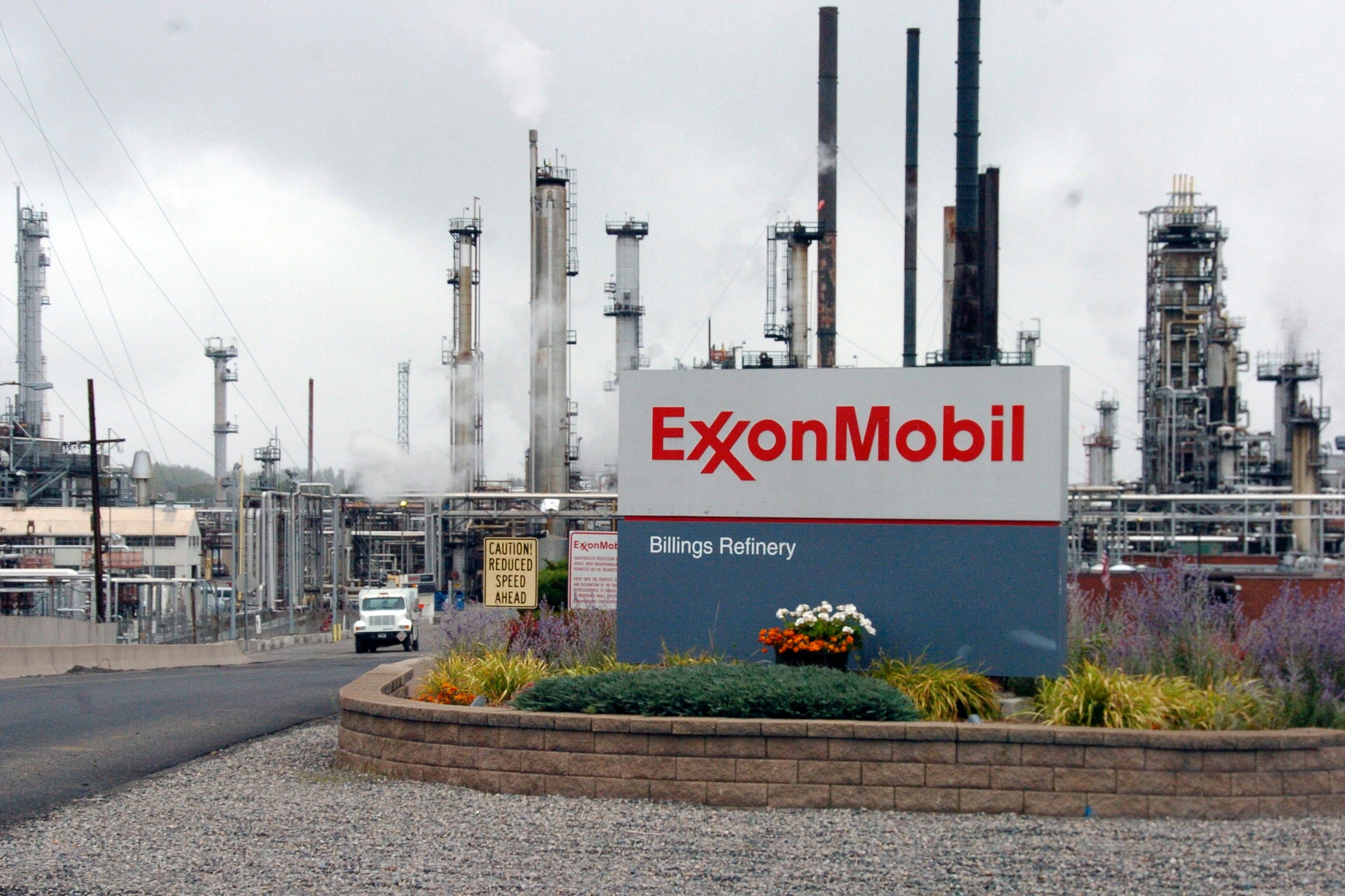 Olieconcern ExxonMobil boekt verpletterende jaarwinst: 56 miljard ...