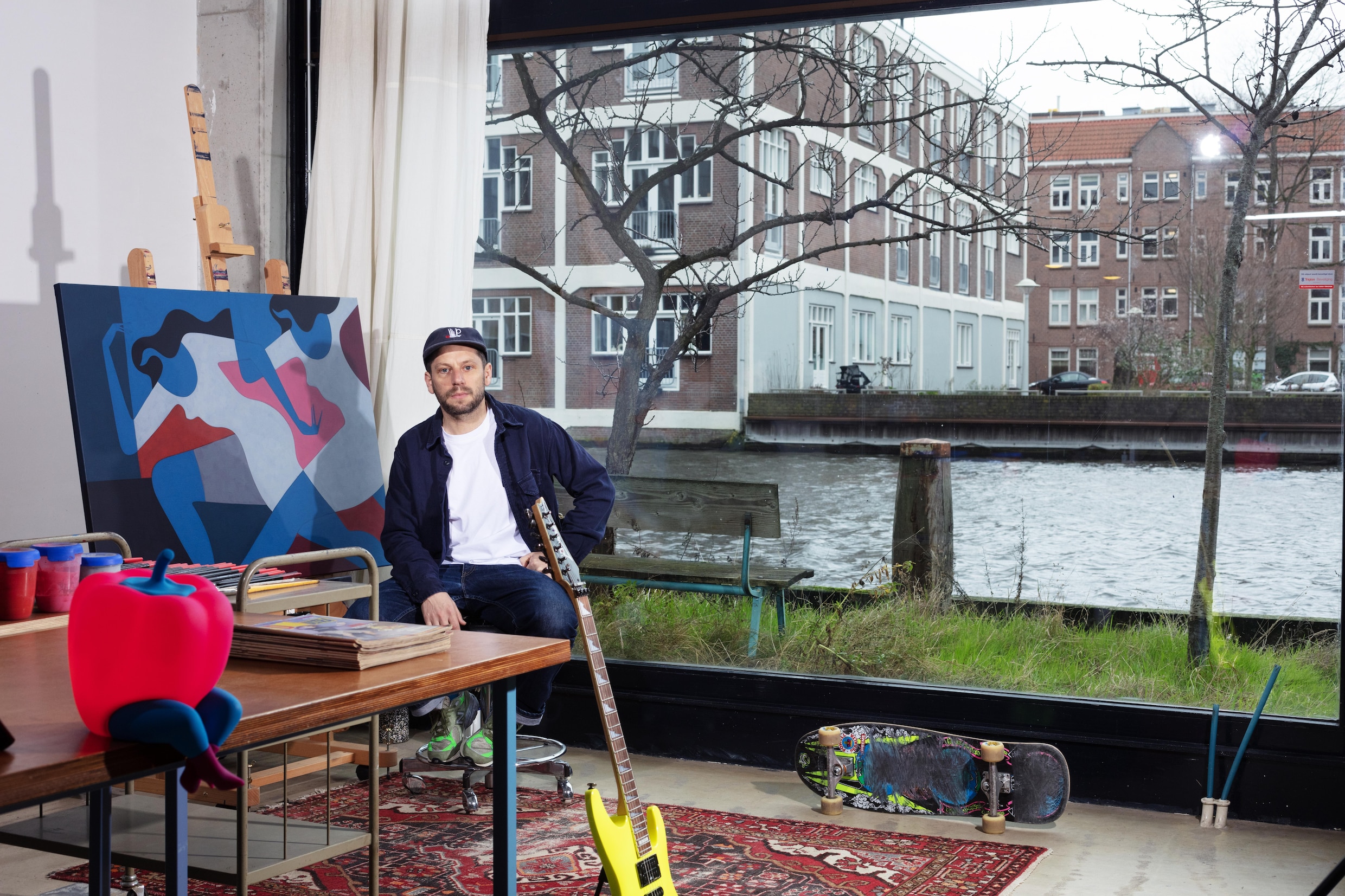 Hoe Pieter Janssen de loner uit het dorp zijn definitieve identiteit vond en Piet Parra werd de Volkskrant