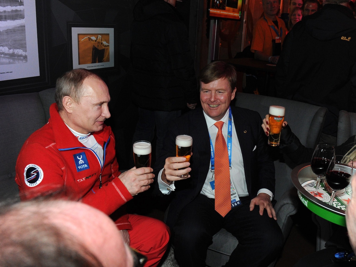 vladimir-poetin-koning-willem-alexander-en-koningin-maxima-in