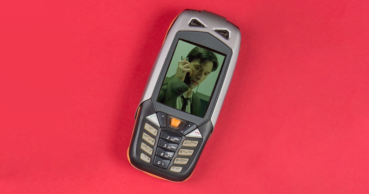 Van ‘The Matrix’ tot ‘Tár’: zo veranderde de mobiele telefoon de ...