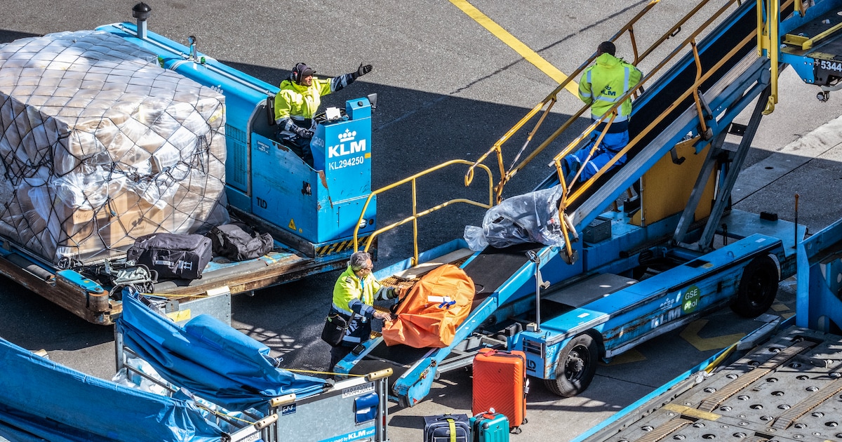 Rechtszaak over bagageafhandeling op Schiphol raakt bredere discussie over zwaar werk