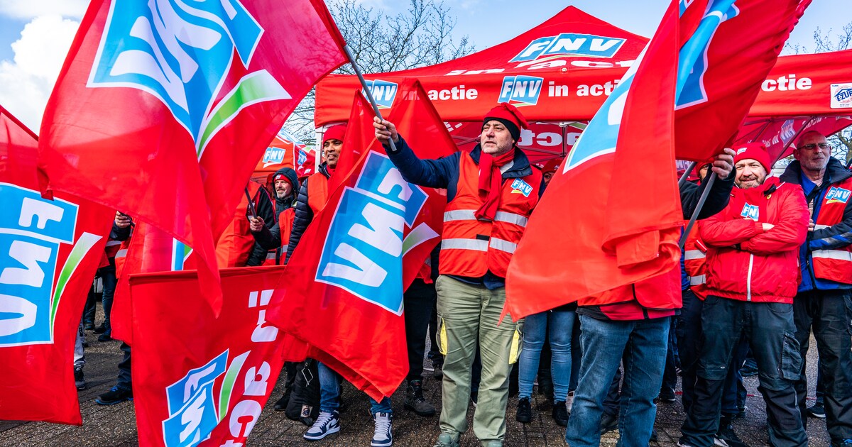 FNV Dreigt Met Staking Bij FNV Uit Onvrede Over Salarissen: ‘Vakbond ...