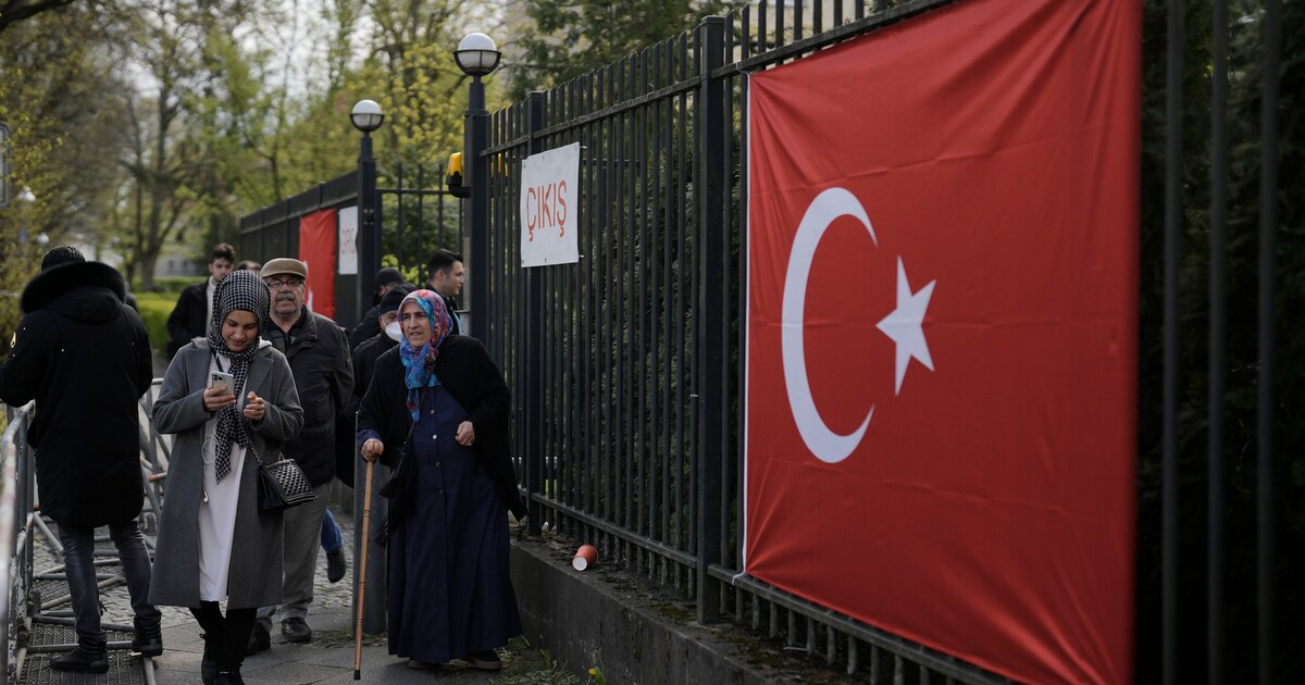 De buitenlandse stem kan in Turkije de doorslag geven: hier mag nog meer over de grens worden gekoze