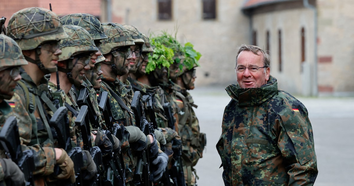 De Nieuwe Duitse Minister Van Defensie Moet Zorgen Dat De Wapens ...