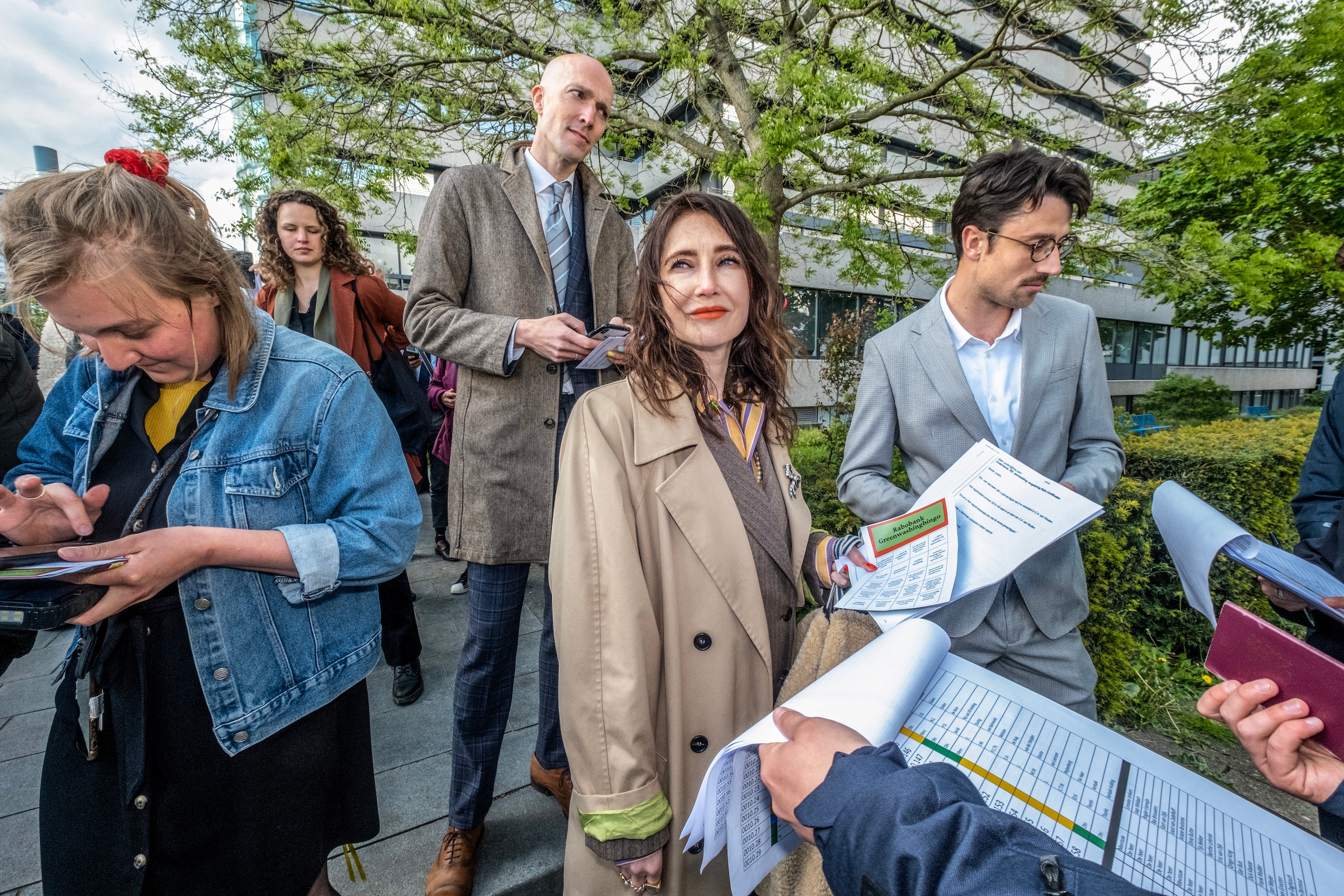 In Hollywood gaan sterrendom en activisme al decennia samen. In Nederland  blijkt dat even wennen merkte Carice van Houten | de Volkskrant