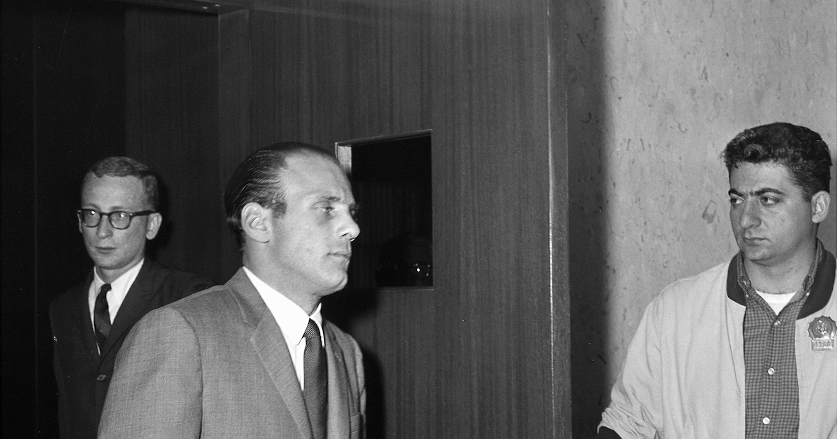 In het epische ‘Joey’ van Bob Dylan lijkt gangster Crazy Joe een ...