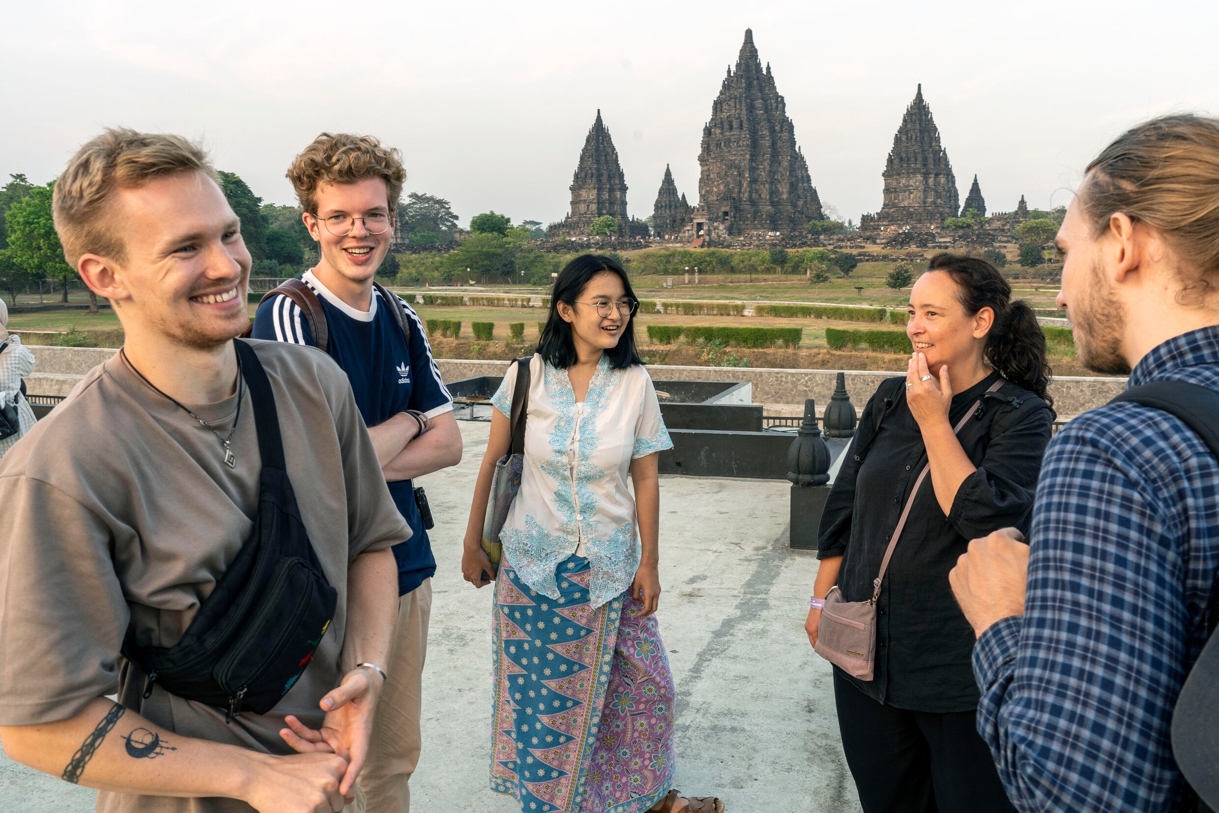 Op zomercursus leren Indonesische en Nederlandse studenten samen over het  koloniale verleden | de Volkskrant