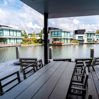 Aantal woningen van meer dan een miljoen euro flink omhoog naar ruim 6 procent van alle koophuizen