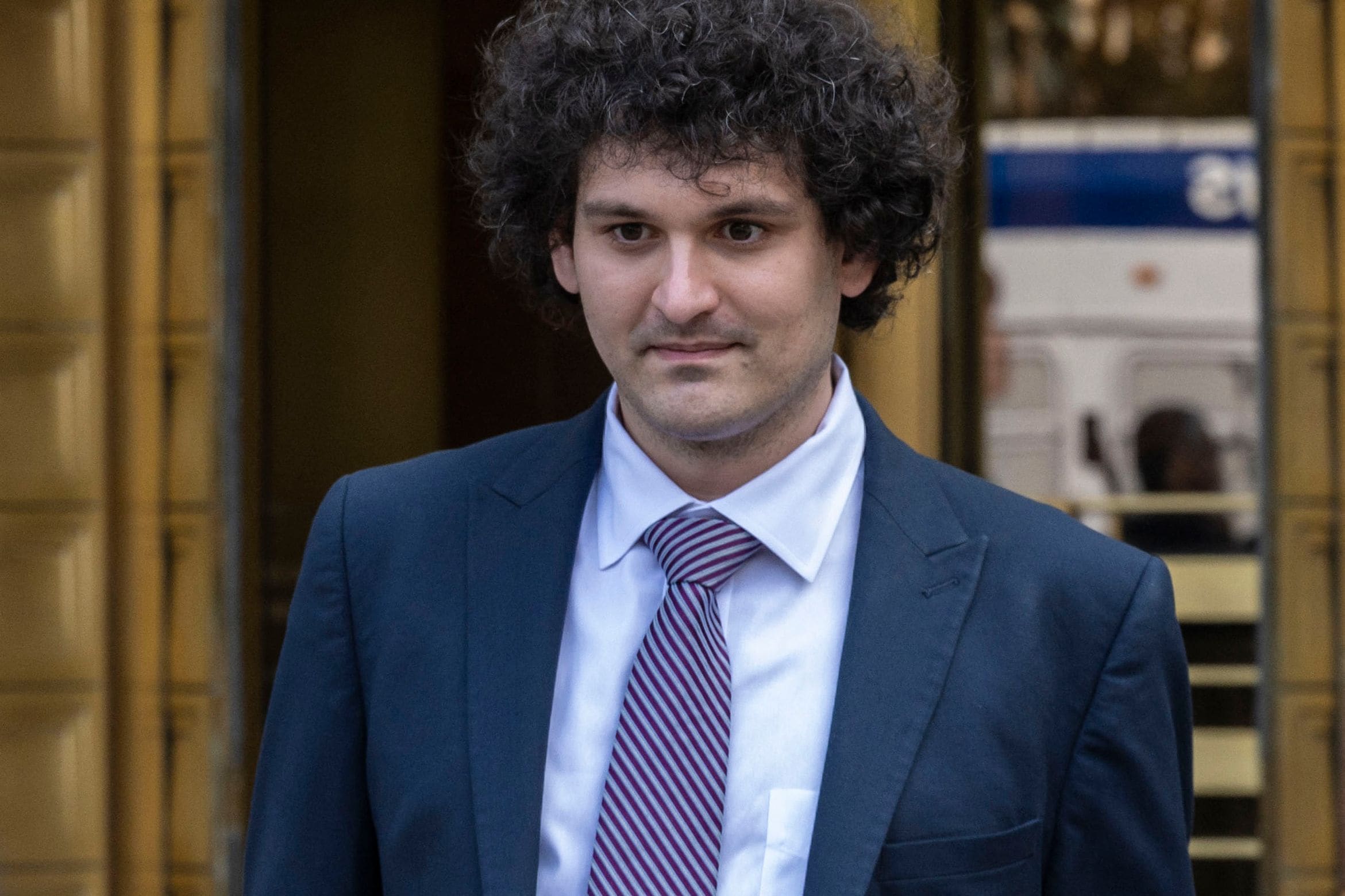 Jury verklaart gevallen cryptomiljardair Bankman-Fried schuldig aan fraude  | de Volkskrant