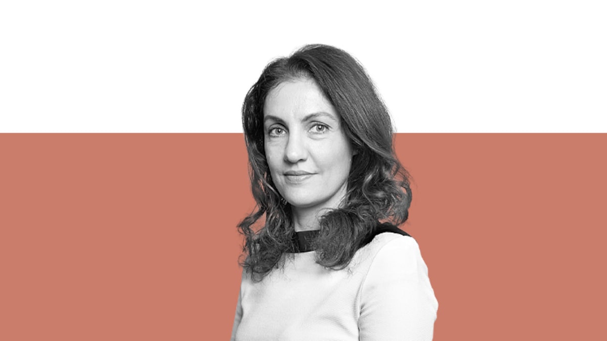 Bezuinigen? Laat de zorgsector zlf het mes hanteren | de Volkskrant