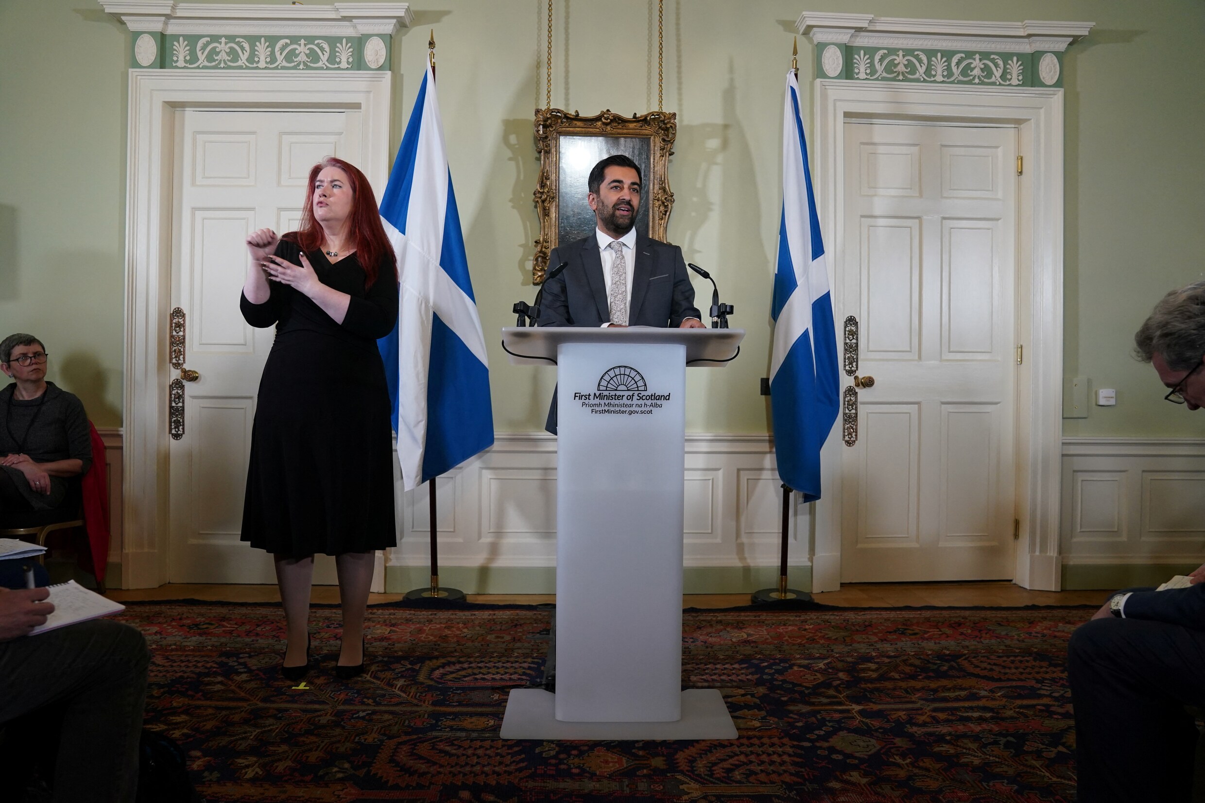 Schotse premier Humza Yousaf wacht motie van wantrouwen niet af en ...