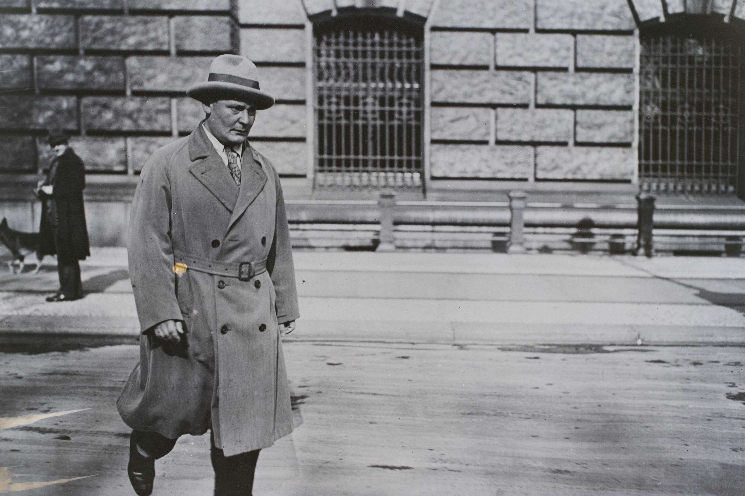 Hermann Göring visiteert de verbannen Duitse keizer | de Volkskrant