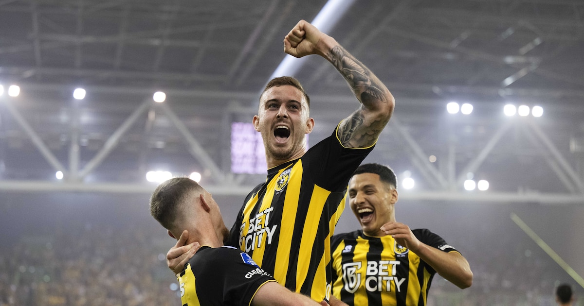 vitesse-viert-feest-nadat-kacper-kozlows