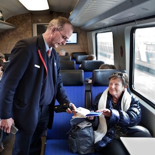 NS wil regels aanscherpen: geen bagage meer op lege treinstoelen
