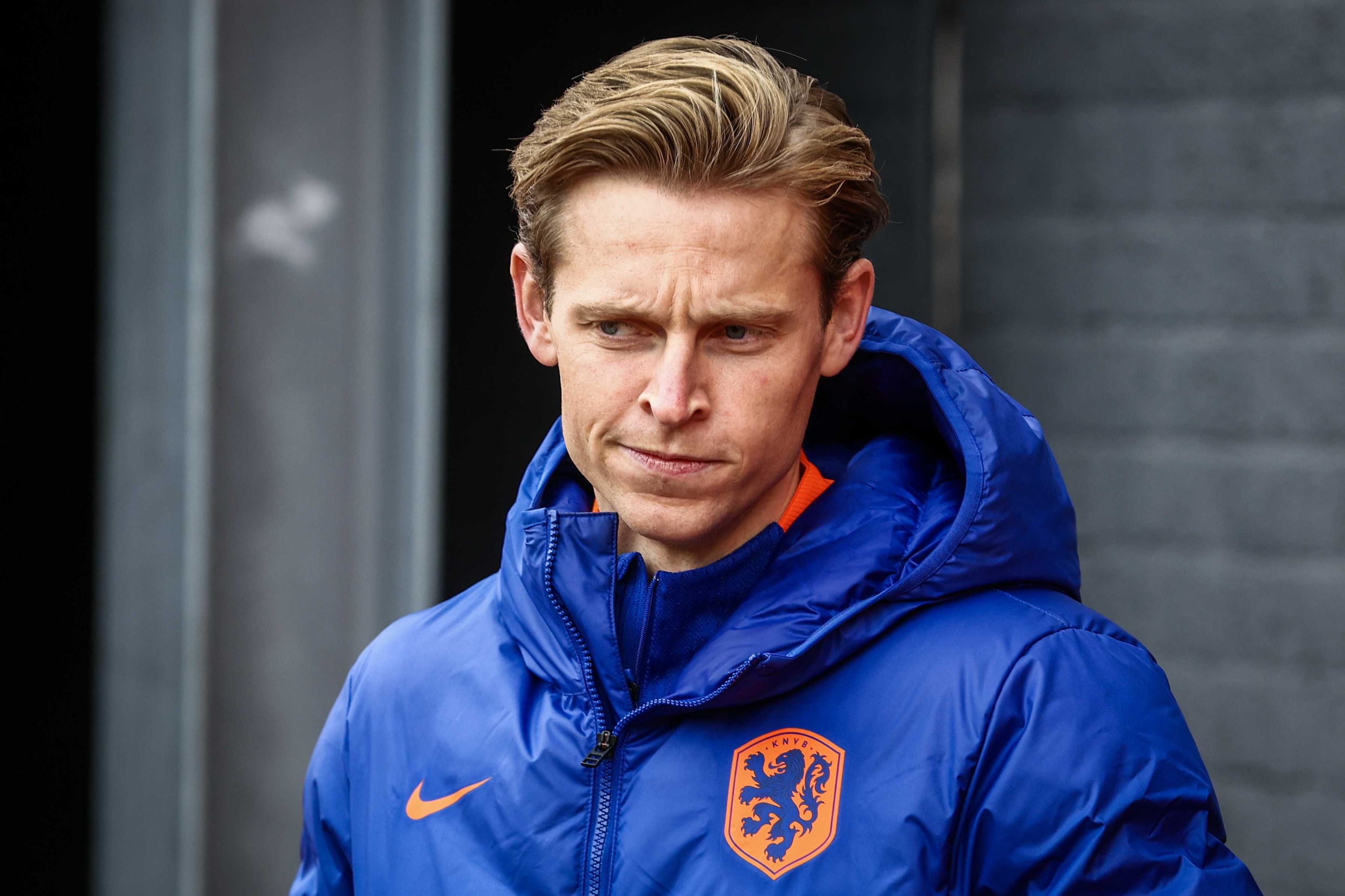 Bondscoach Koeman kritisch op Barcelona na wegvallen geblesseerde De Jong de Volkskrant