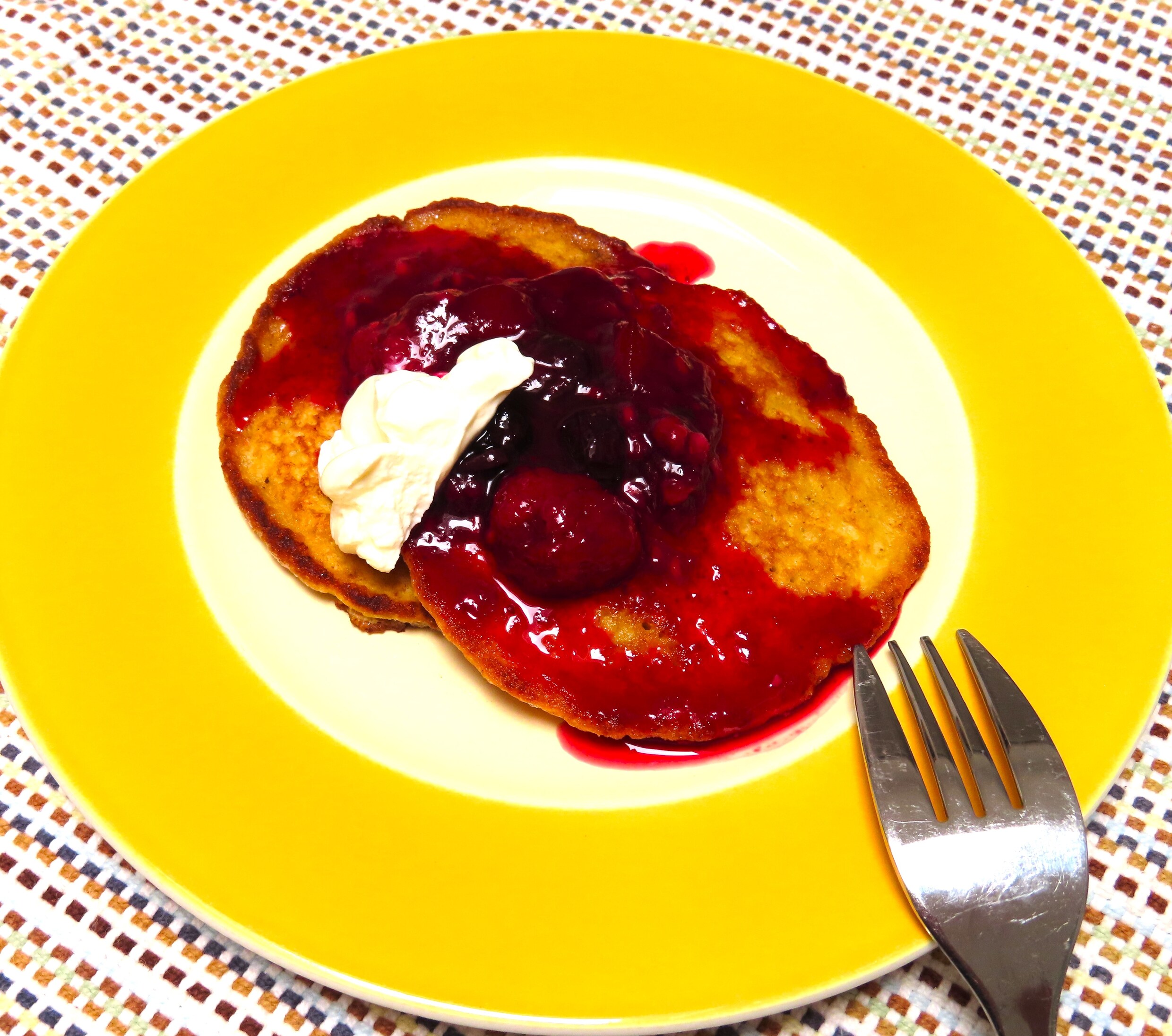 De Volkskeuken IJslandse Bessenpannenkoekjes Met Bessencompote De 