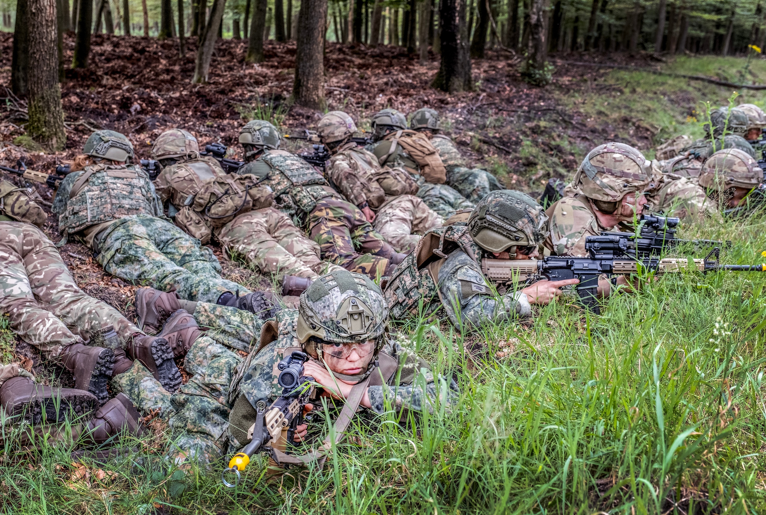 Een bijbaan als militair student bij defensie: ‘Echt zwaar om met die ...
