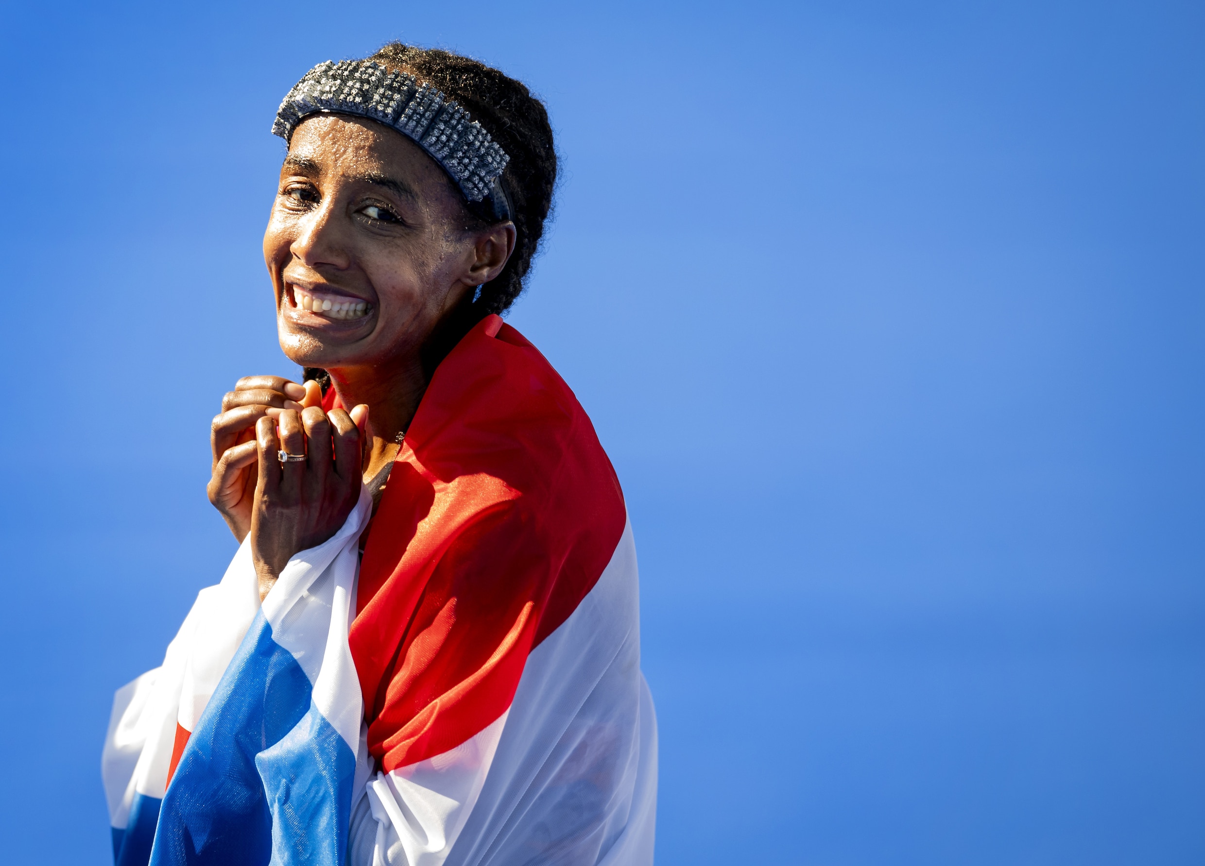 Sifan Hassan doet wat eigenlijk niet kan alsnog de olympische marathon