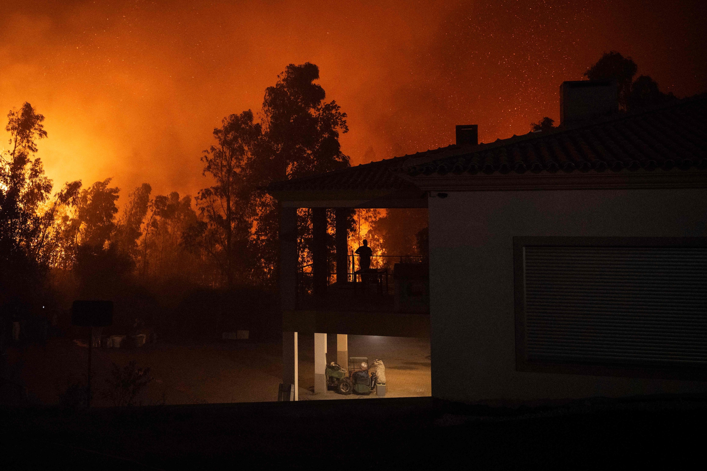 Portugal krijgt moeizaam grip op bosbranden die al dagen woeden ...