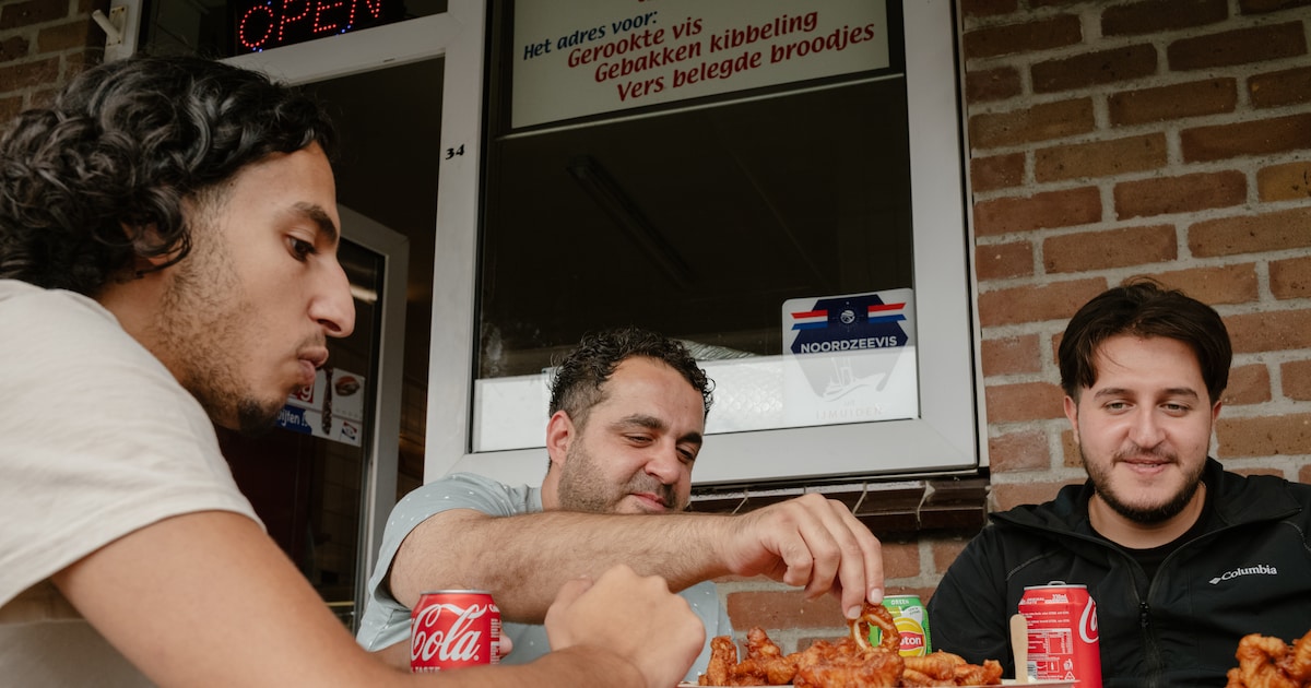 In het weekend nemen we het leven door met een toevallige passant. Deze ...