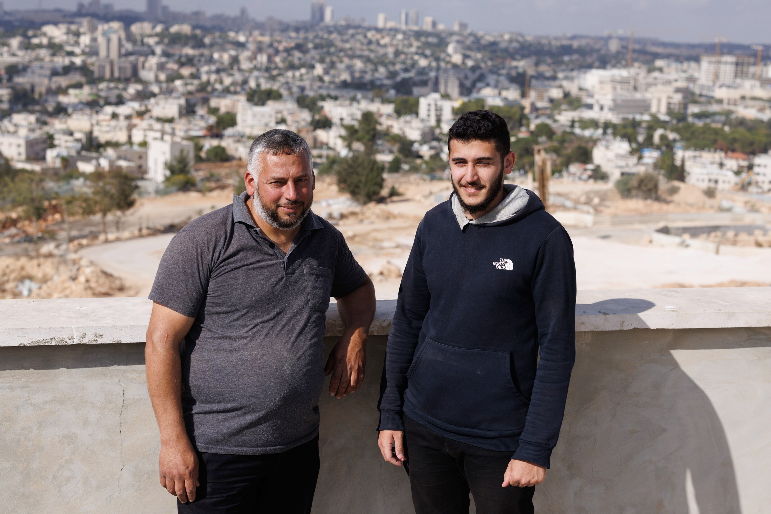 Het huis van de Palestijnse familie Elyan wordt straks omgeven door ...