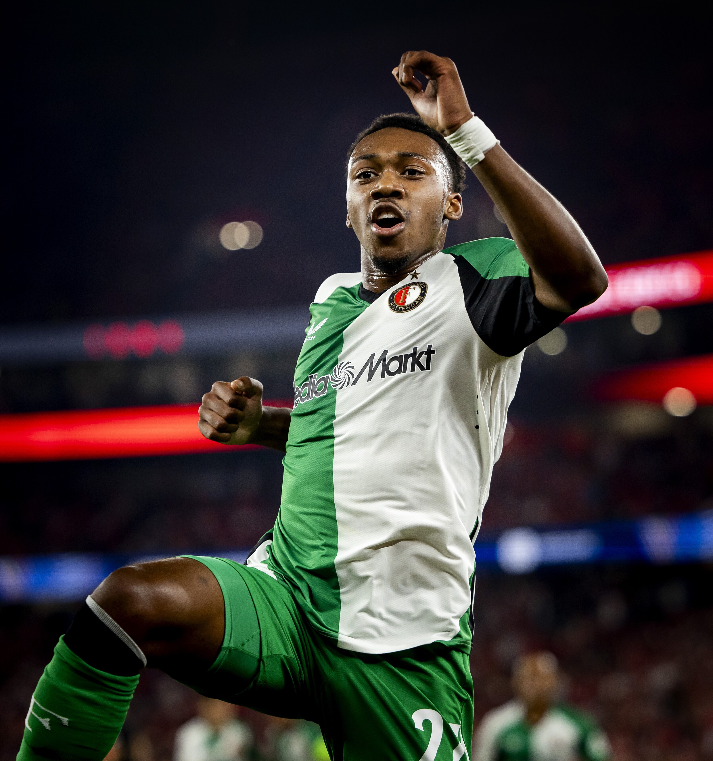 Herbeleef De Glory Feyenoords Indrukwekkende Zege Op Fenerbahçe - c55c3xo