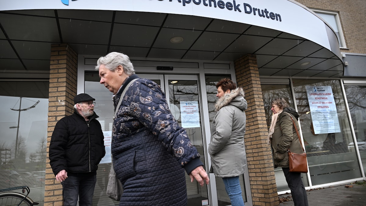 Apotheekmedewerkers krijgen zeker 20 procent hoger salaris: 'Actievoeren loont' | de Volkskrant