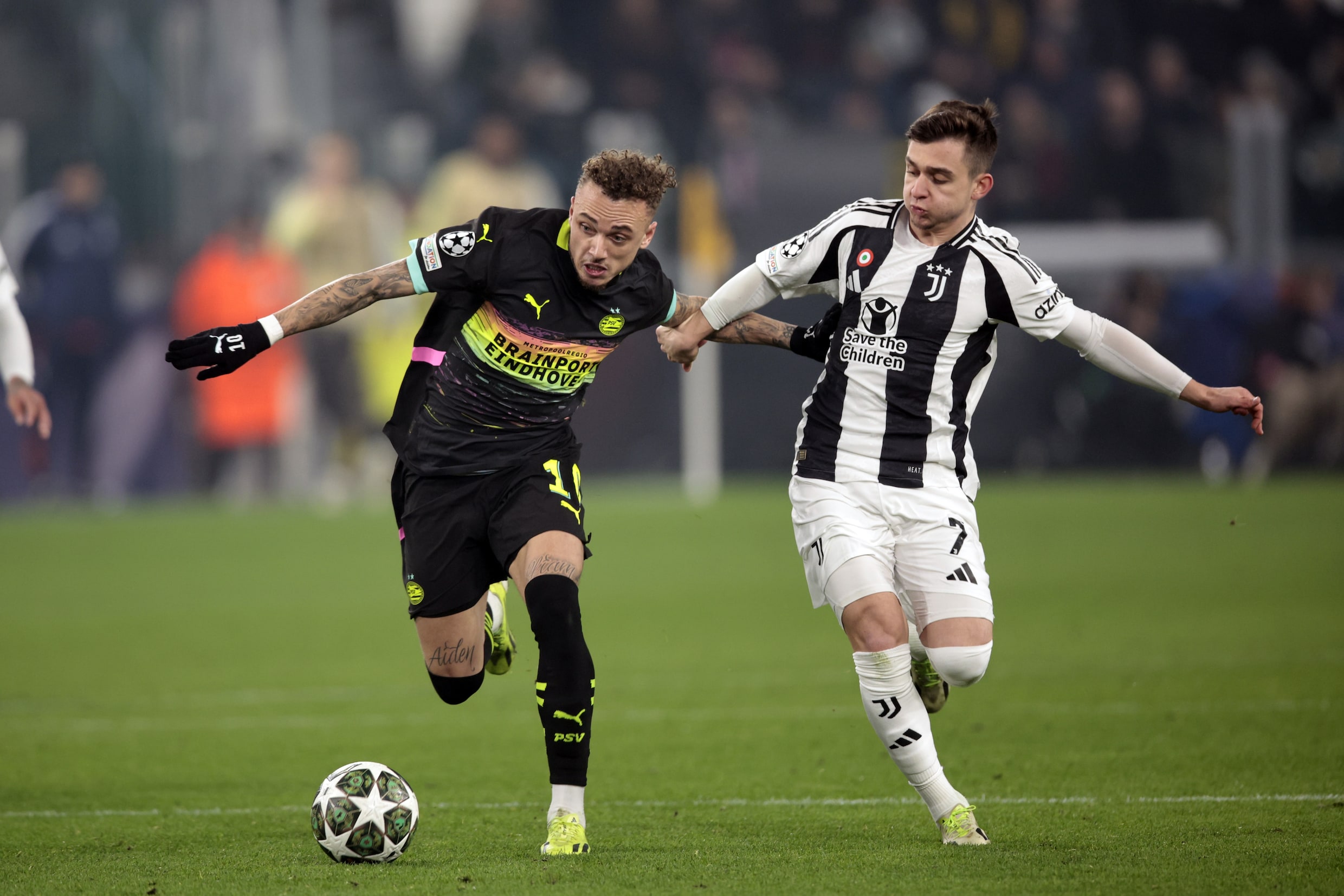 PSV lijdt in Champions League onnodige nederlaag tegen Juventus (2-1) | de  Volkskrant