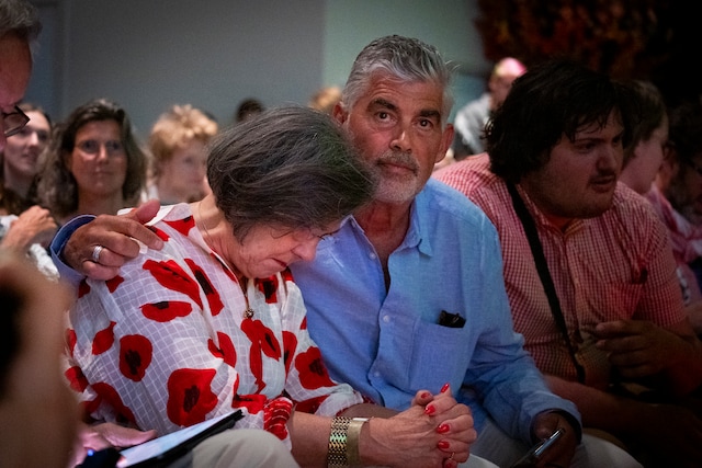 ex-pvd-a-kamerlid-rob-oudkerk-troost-gerdi-verbeet-op-het-gro