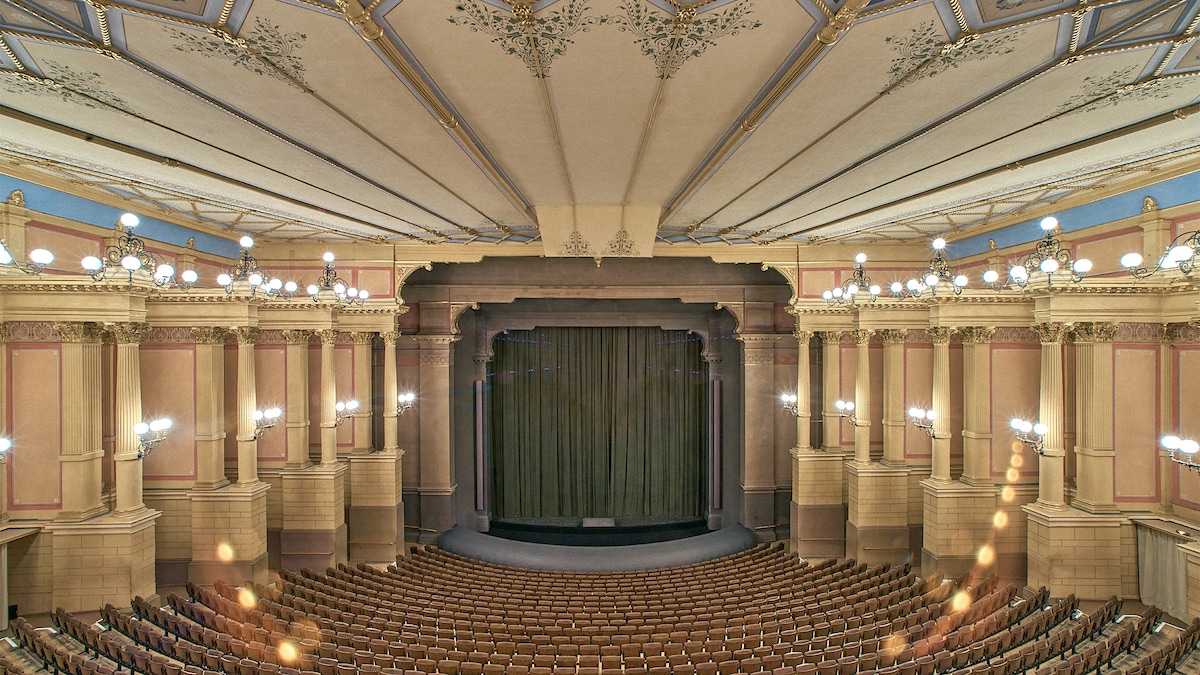 het-festspielhaus-in-bayreuth-