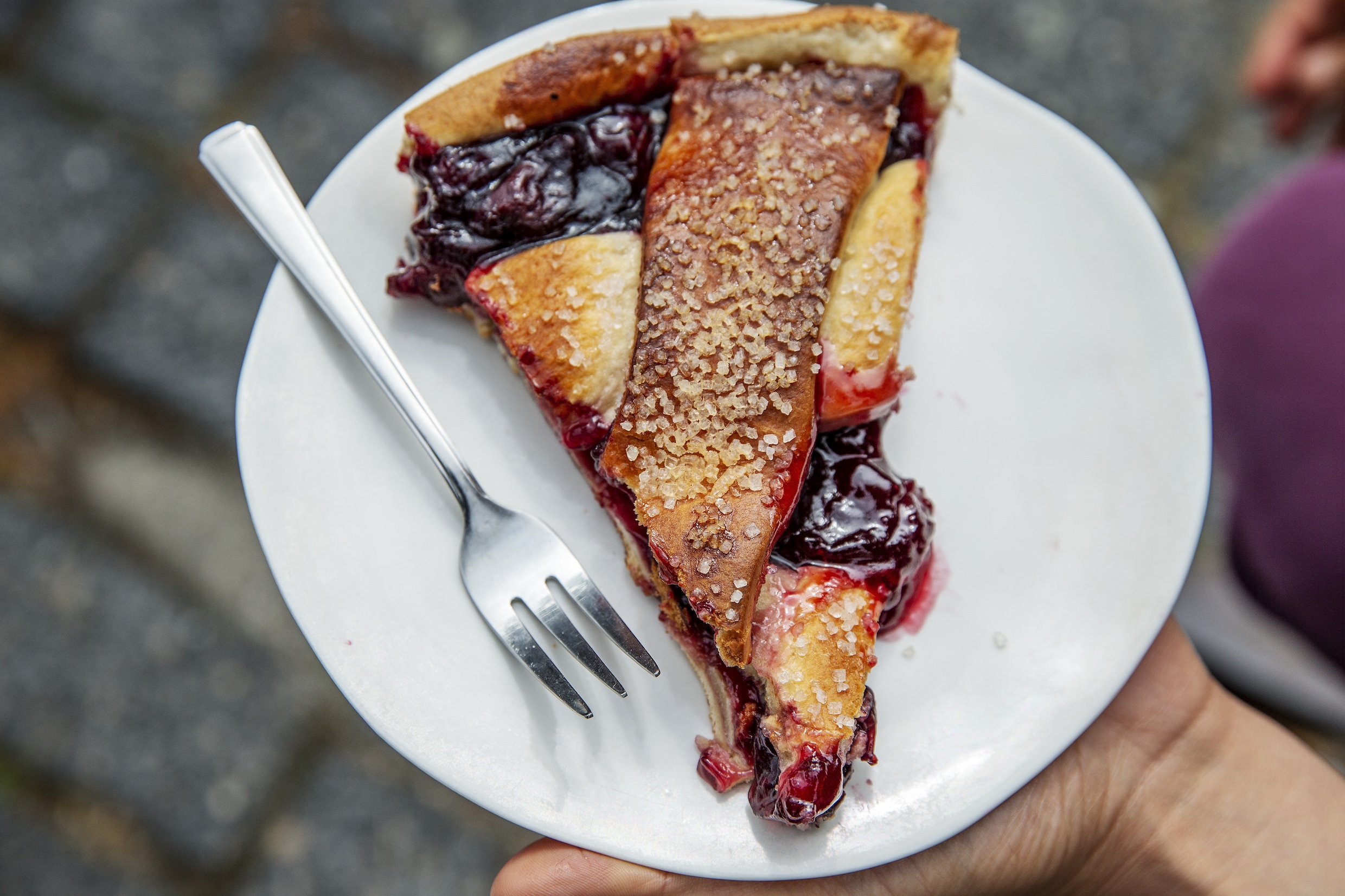 Een échte Limburgse vlaai moet écht dagvers zijn, besluit de minister ...