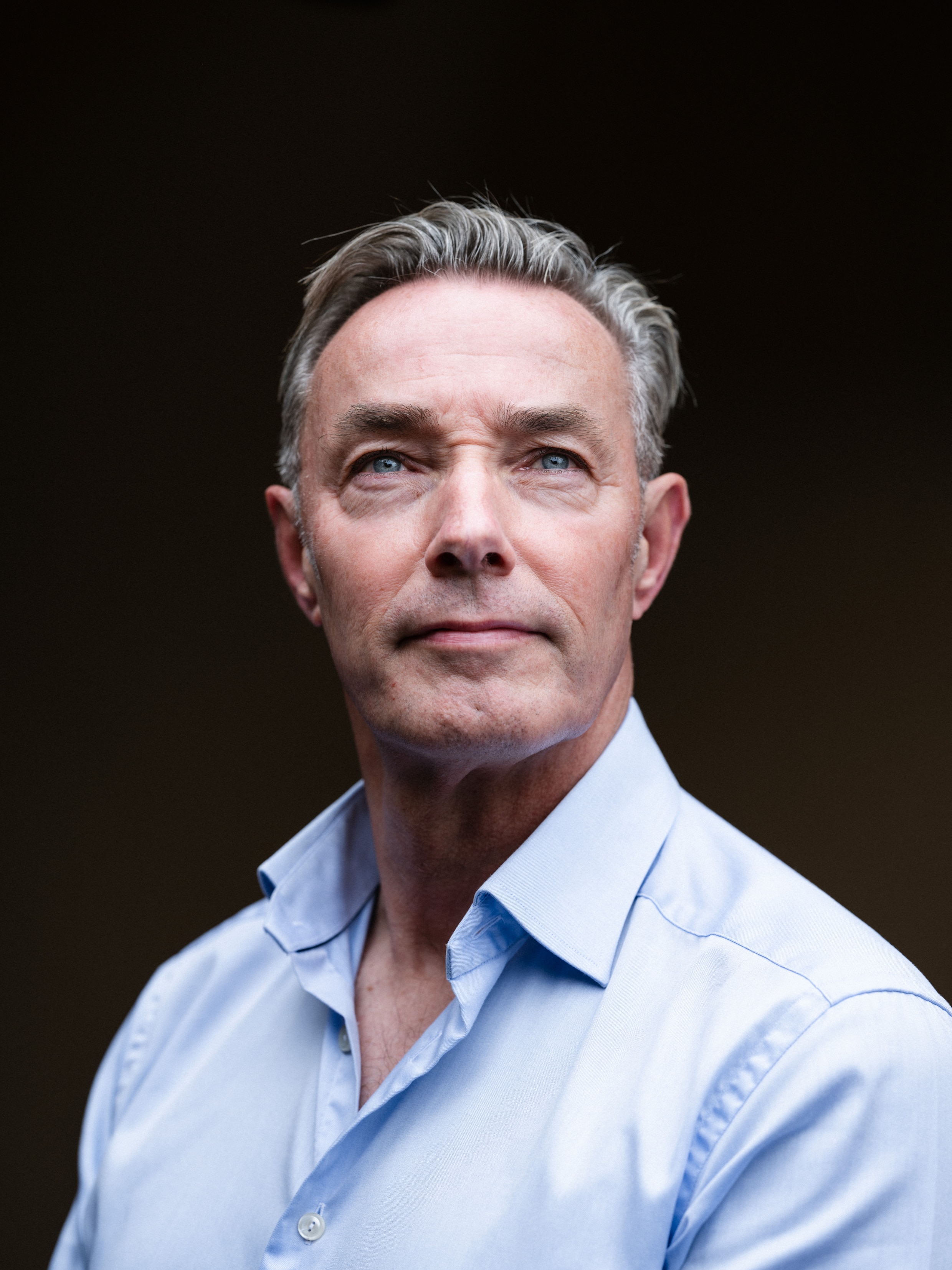 VVD-senator stapt uit partij en gaat alleen door: 'Ik zag steeds vaker dingen waarvan ik buikpijn kreeg' | de Volkskrant