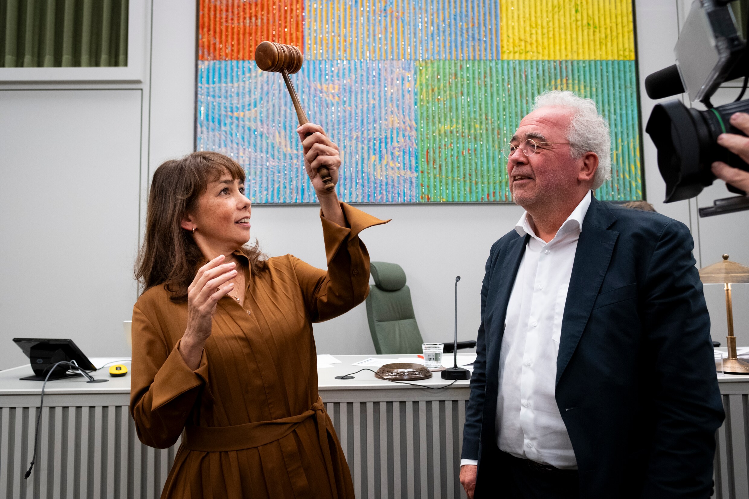 Eerste Kamer kiest Mei Li Vos als voorzitter, na twee stemronden en de nodige kritische vragen | de Volkskrant