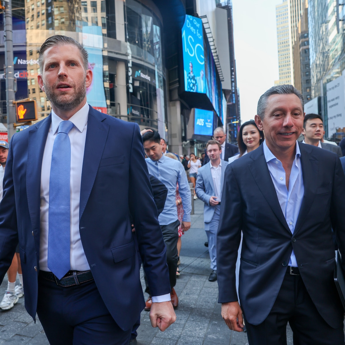 De familie Trump verdiende meer dan 1 miljard dollar aan crypto | de  Volkskrant