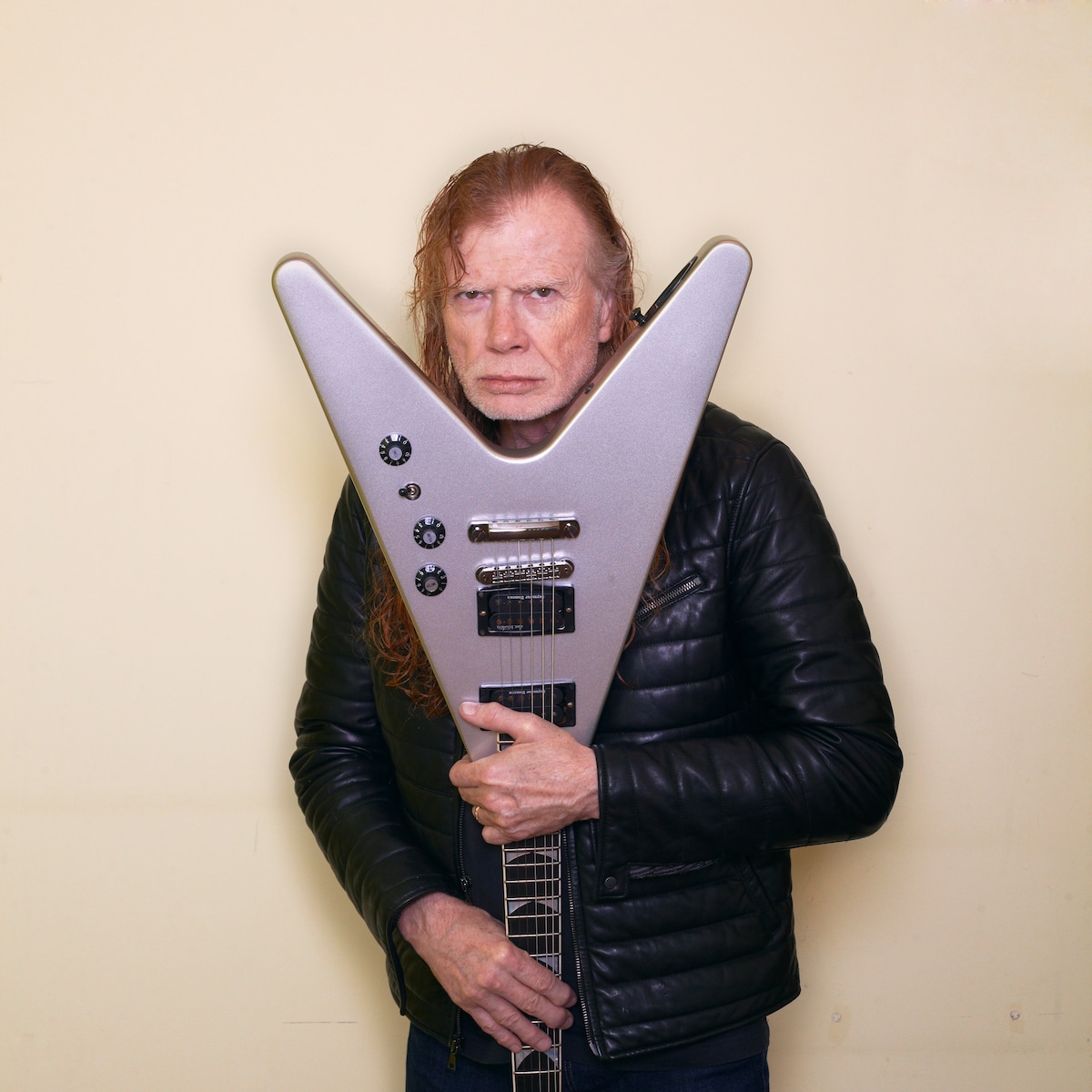 Computerkunstpionier Micha Klein (1964-2026) veroverde met zijn smileys,  bloemen en seks een plek in de housescene | de Volkskrant