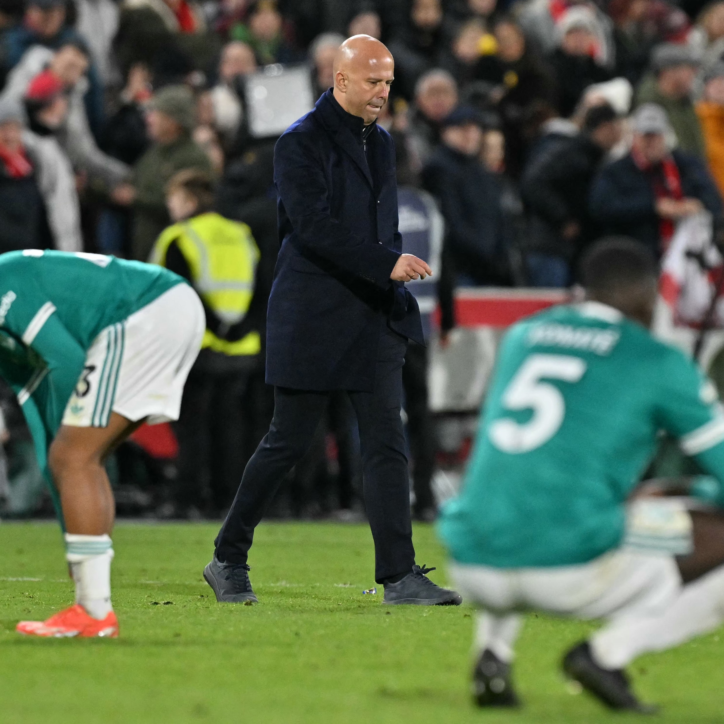 Liverpooltrainer Arne Slot na de verloren wedstrijd tegen Brentford.