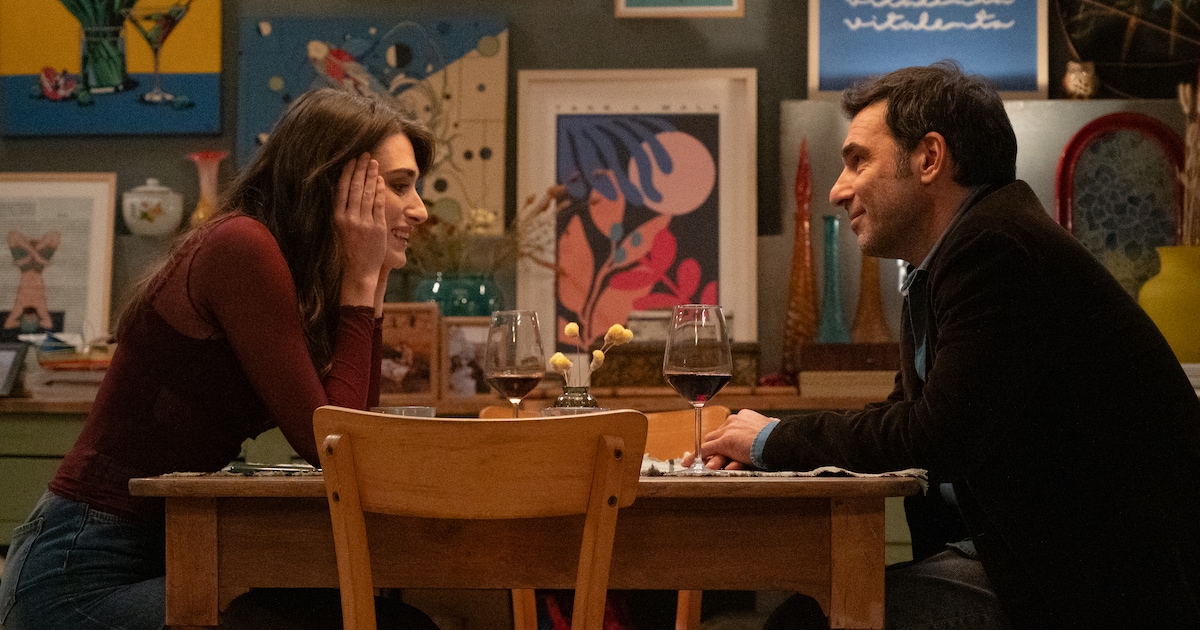 ‘Follemente’ wordt een steeds plichtmatigere herhaling van zetten, tot het idee volledig is uitgeput