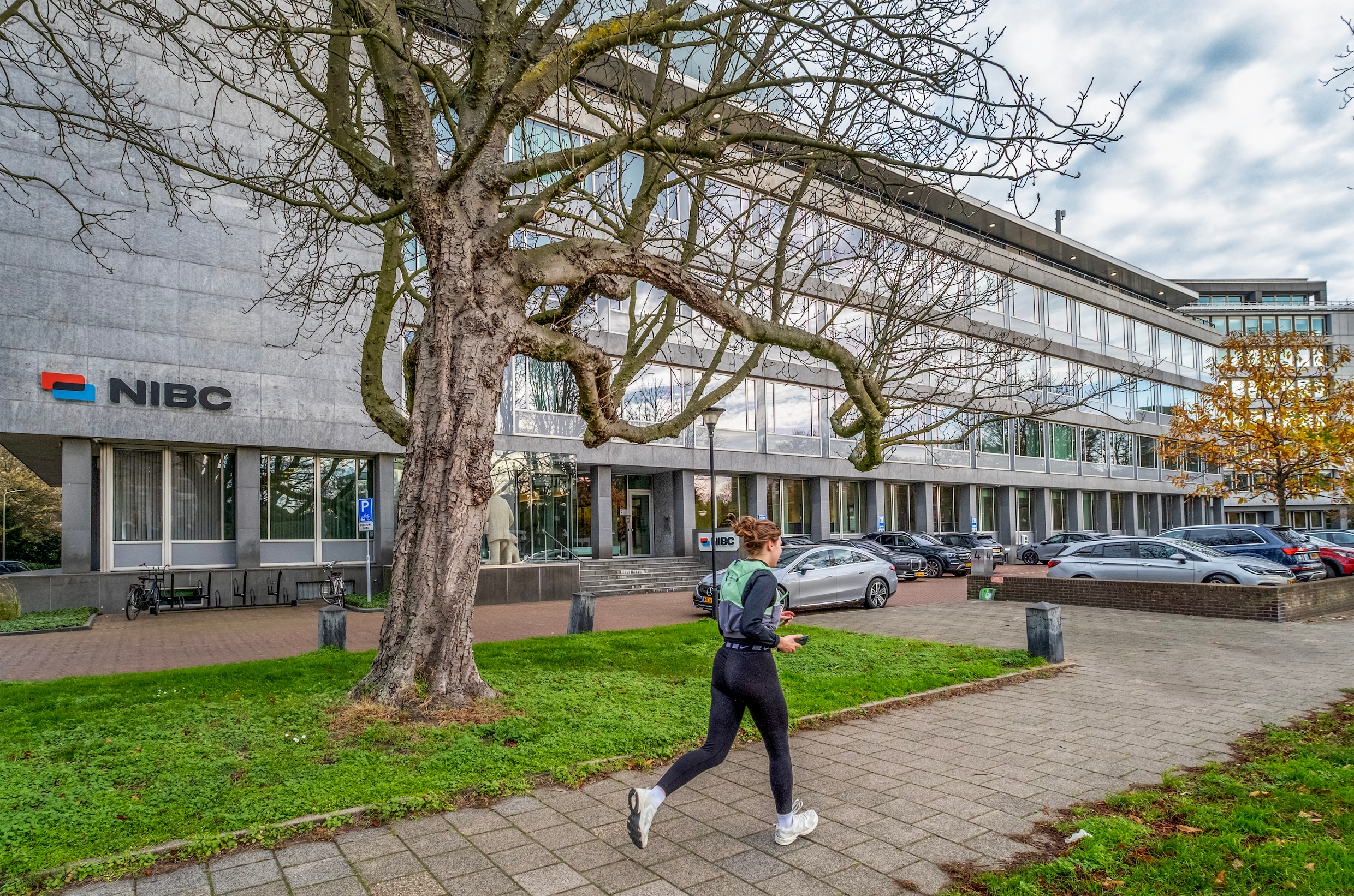 ABN Amro neemt NIBC Bank over, een van de grootste bankovernames in jaren |  de Volkskrant