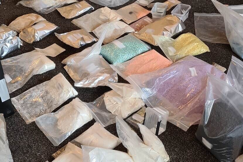 Tientallen doden gelinkt aan designerdrugs van webshop Funcaps | de ...