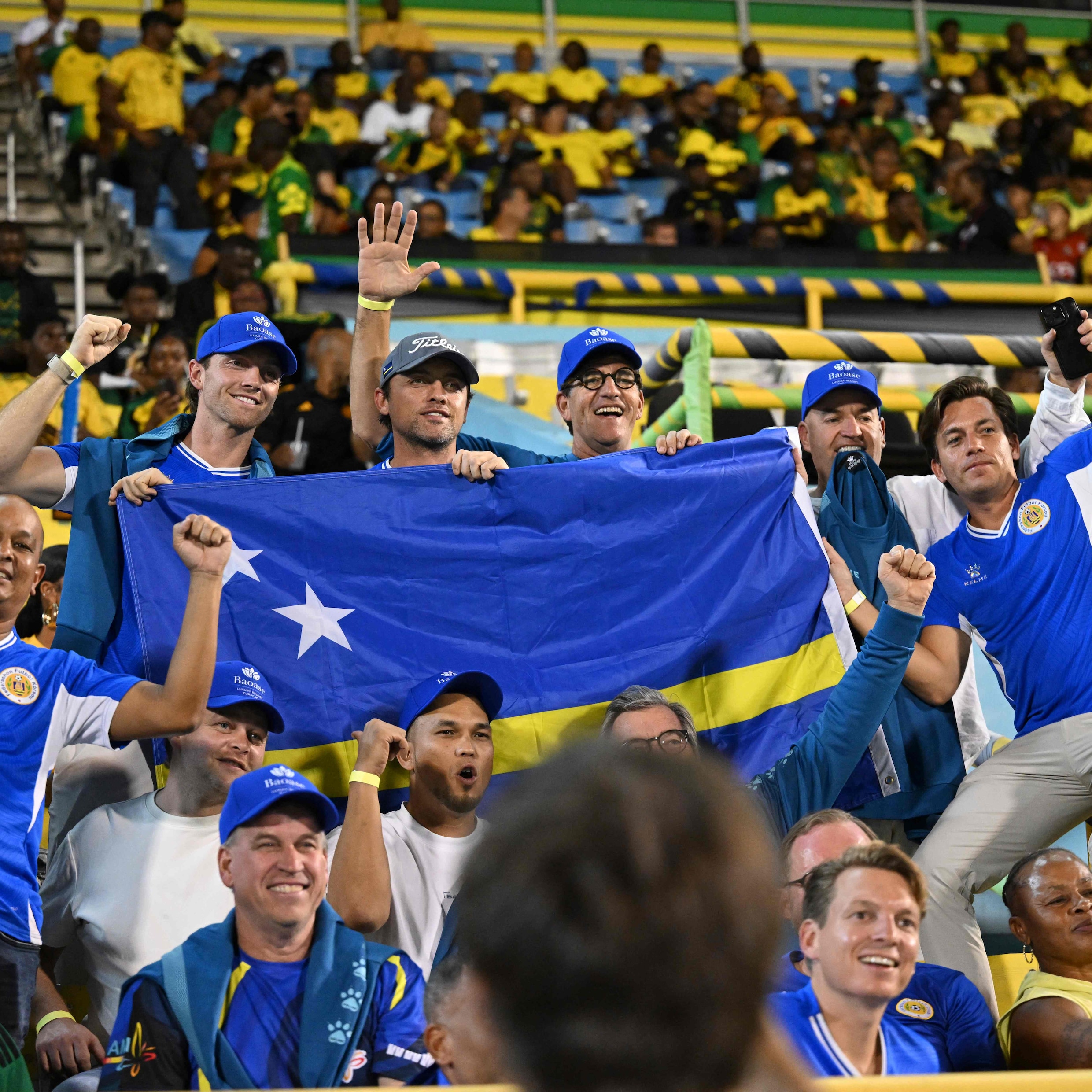 Uitgelaten fans van Curaçao.