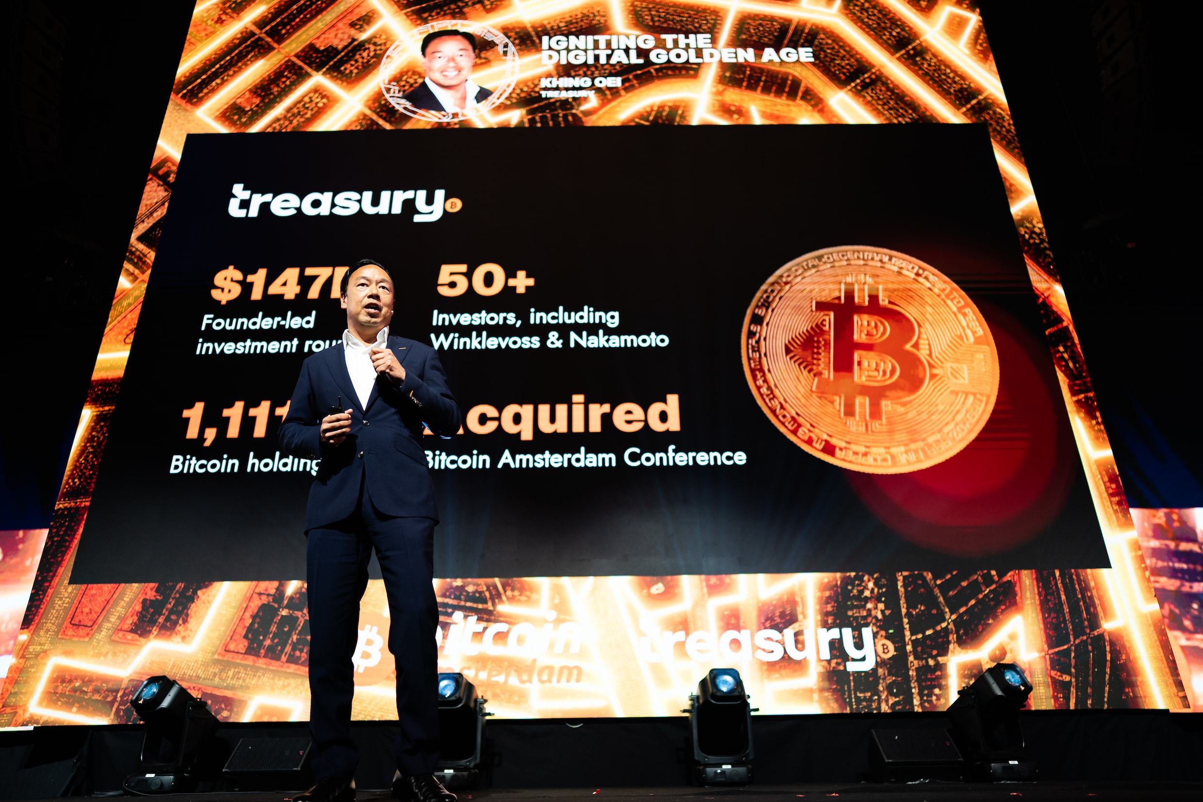 Bitcoin zakt verder weg, terwijl de roep om toezicht groeit: wat blijft er  over van Trumps pro-crypto belofte? | de Volkskrant