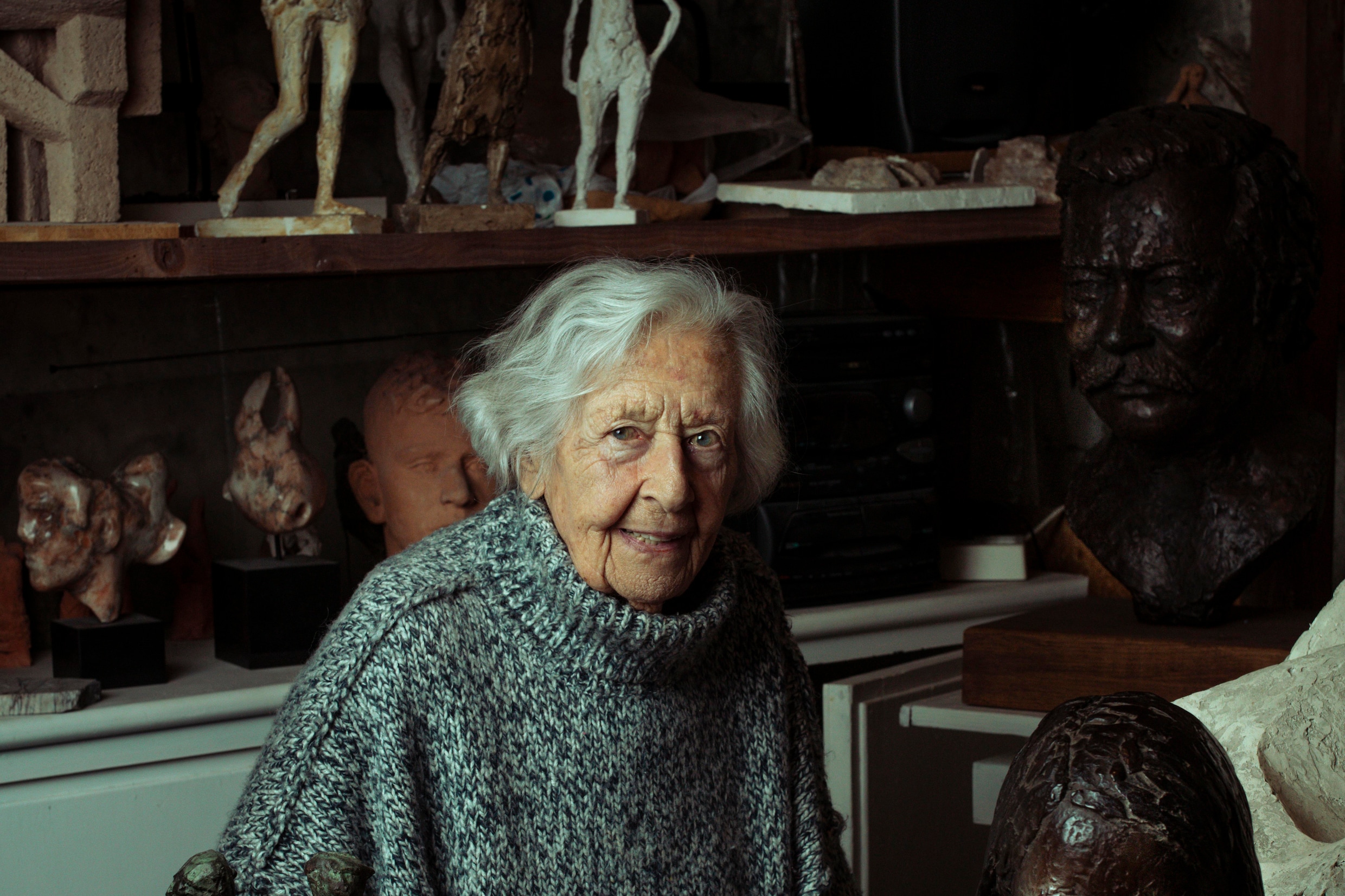 Pauline Macris-Eecen in haar atelier.