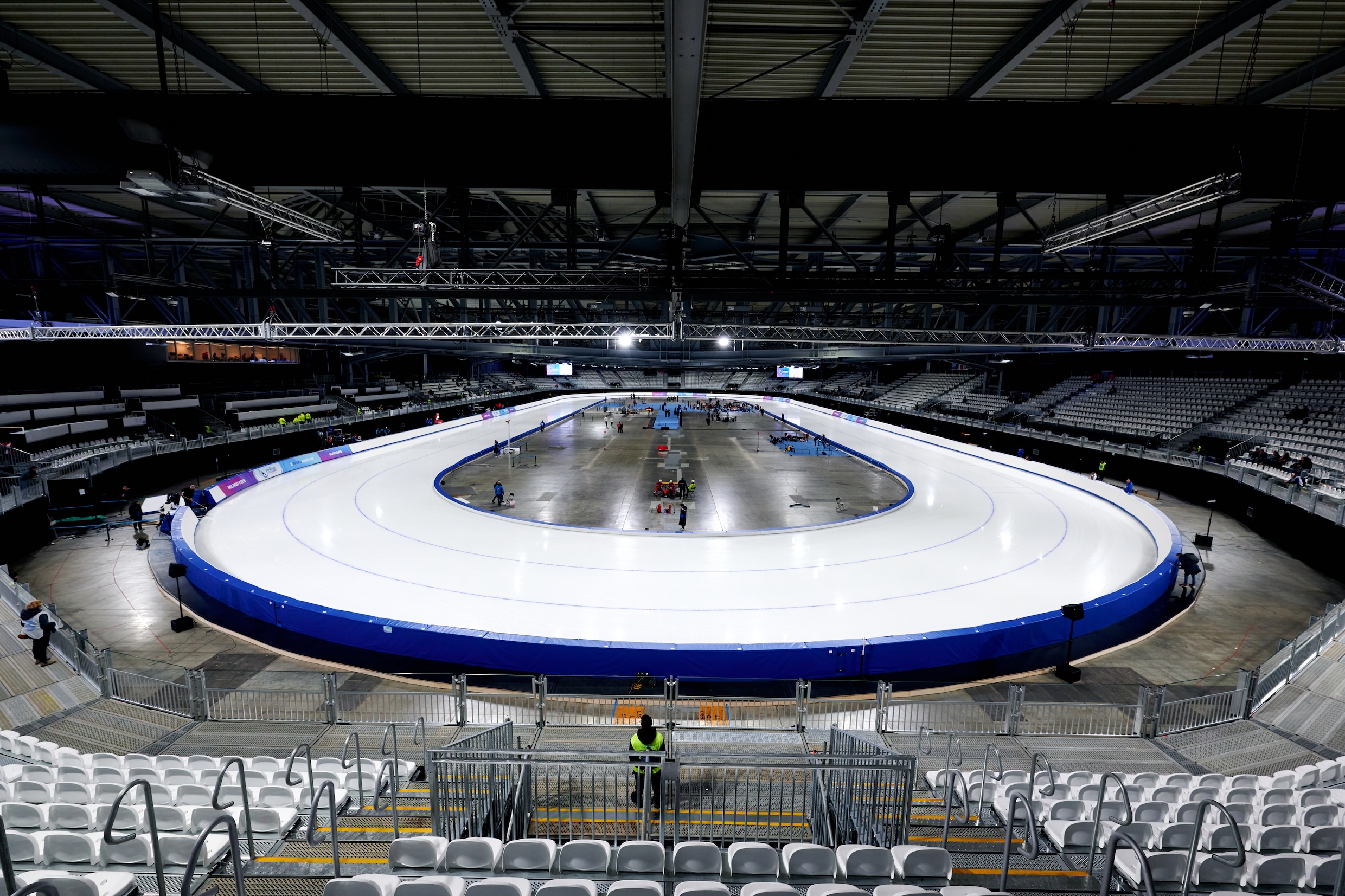 De olympische ijsbaan van Milaan 2026 in het congrescentrum Rho Fiera.