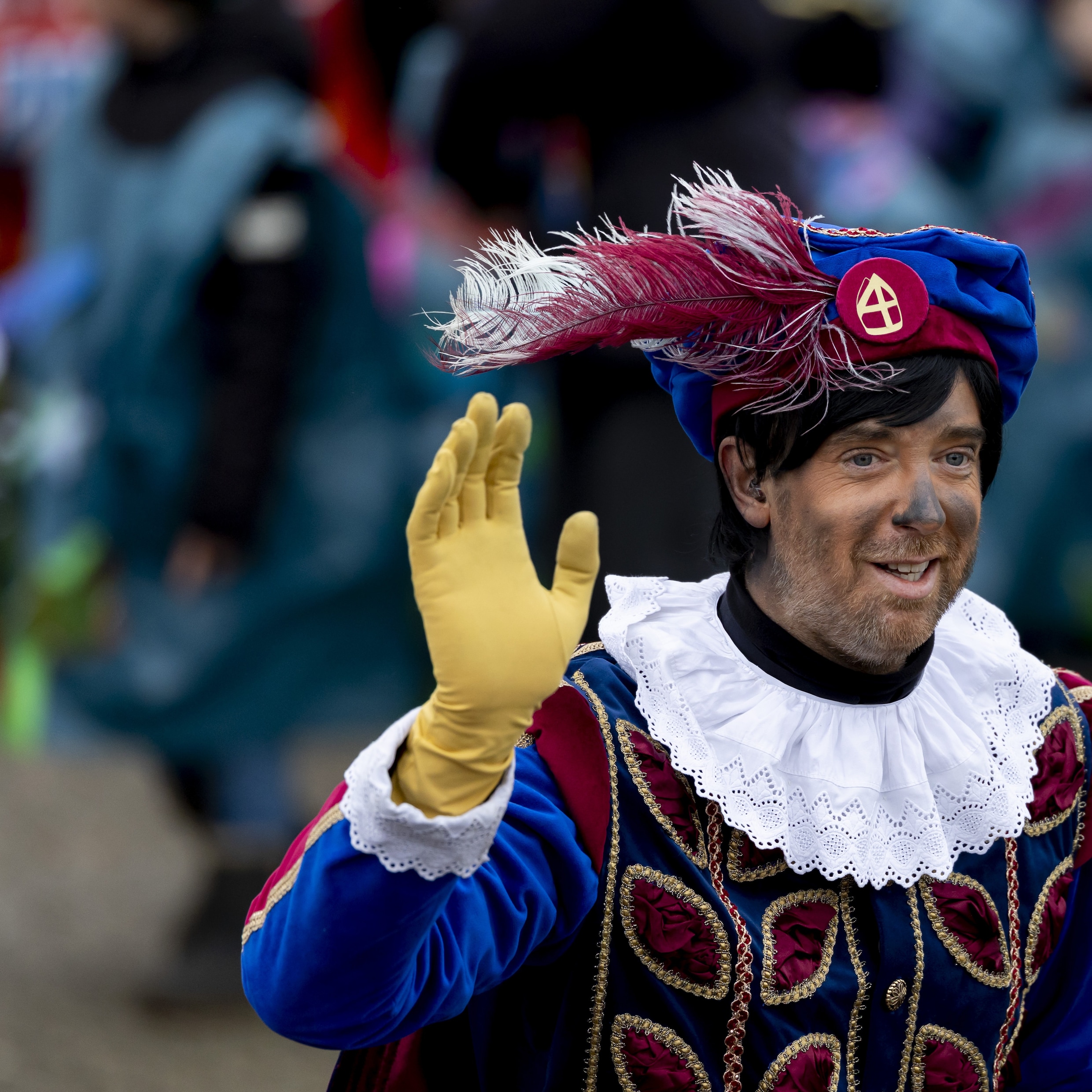 De Hoofdpiet, gespeeld door Niels van der Laan, tijdens de landelijke intocht van Sinterklaas op Texel.